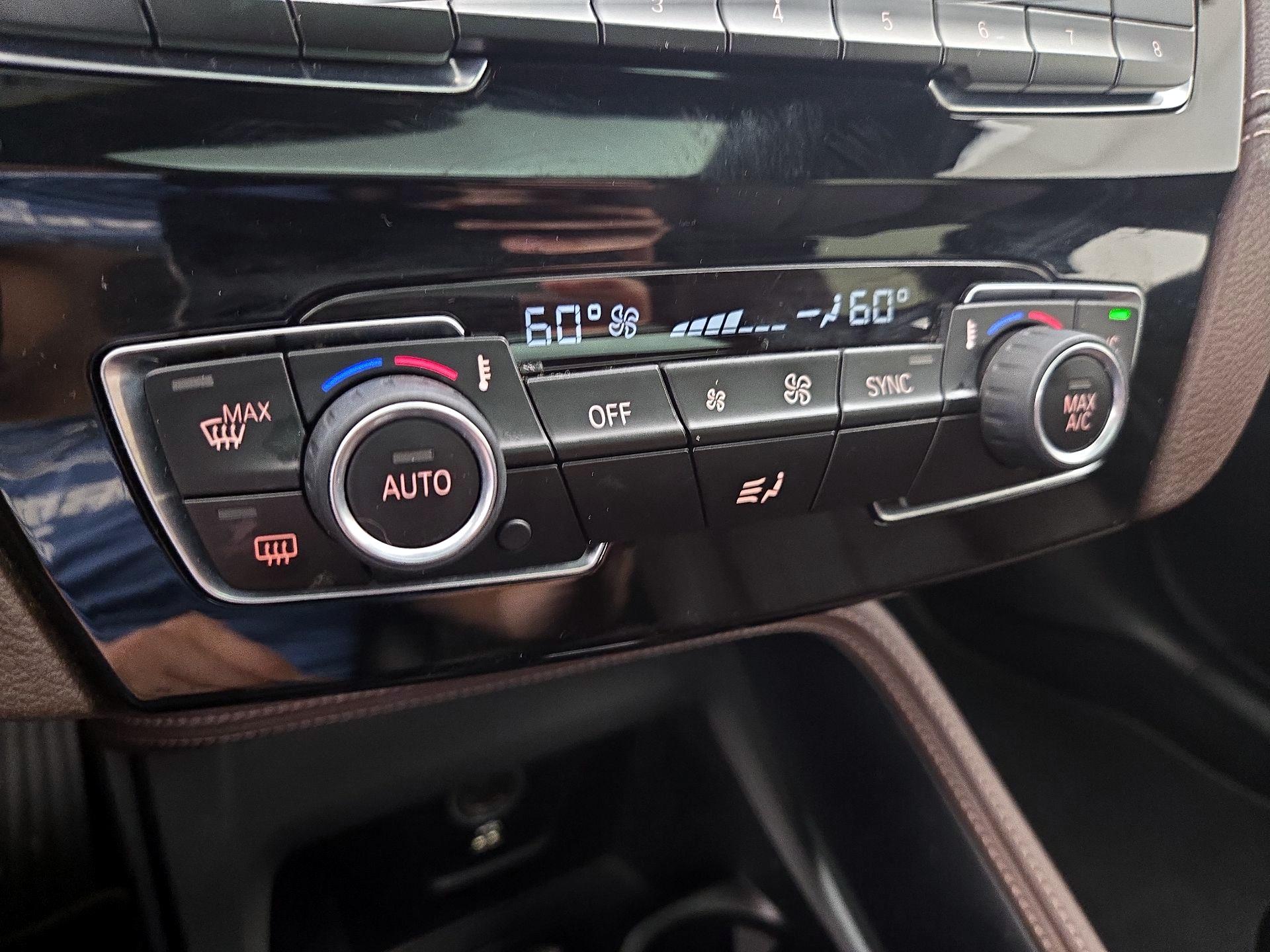Thumbnail: 2020 BMW X1 - 17