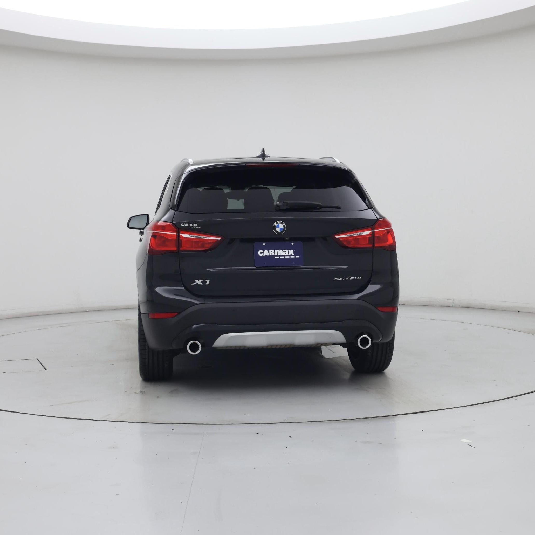 Thumbnail: 2020 BMW X1 - 6