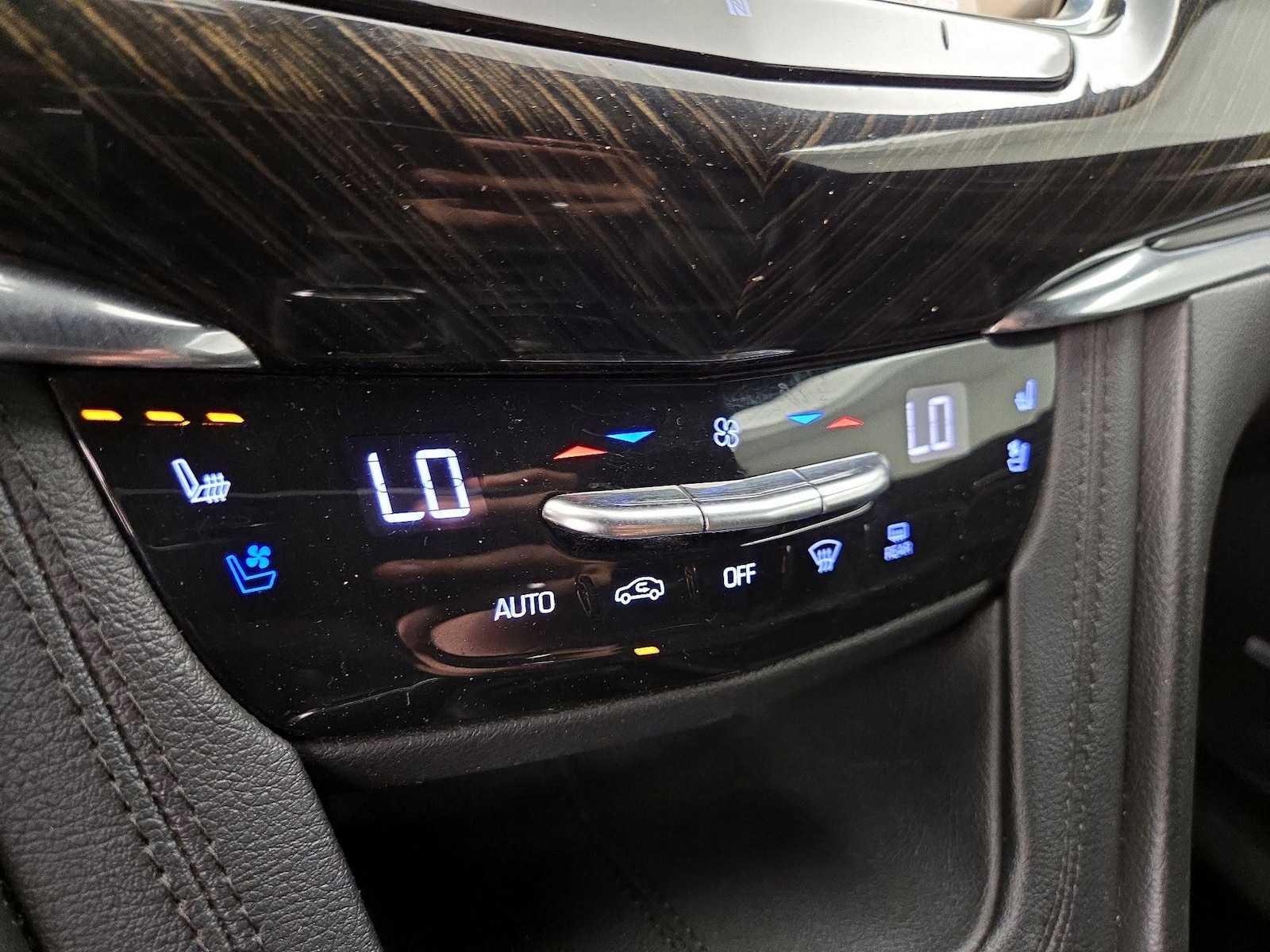 2020 Cadillac XT6 Premium Luxury - Photo 18