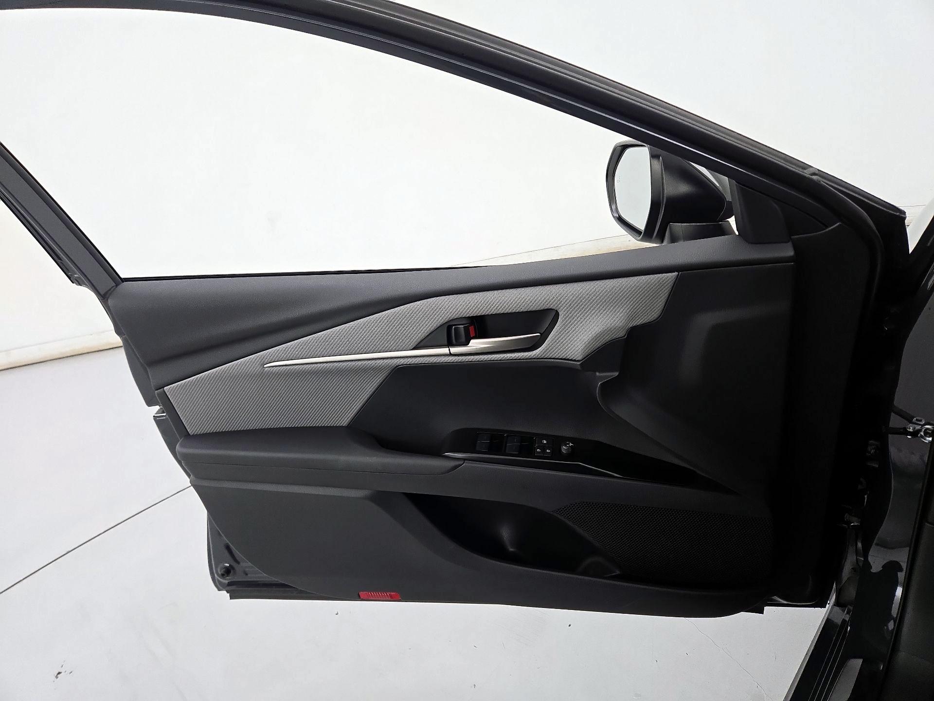 Thumbnail: 2026 Toyota Camry - 12