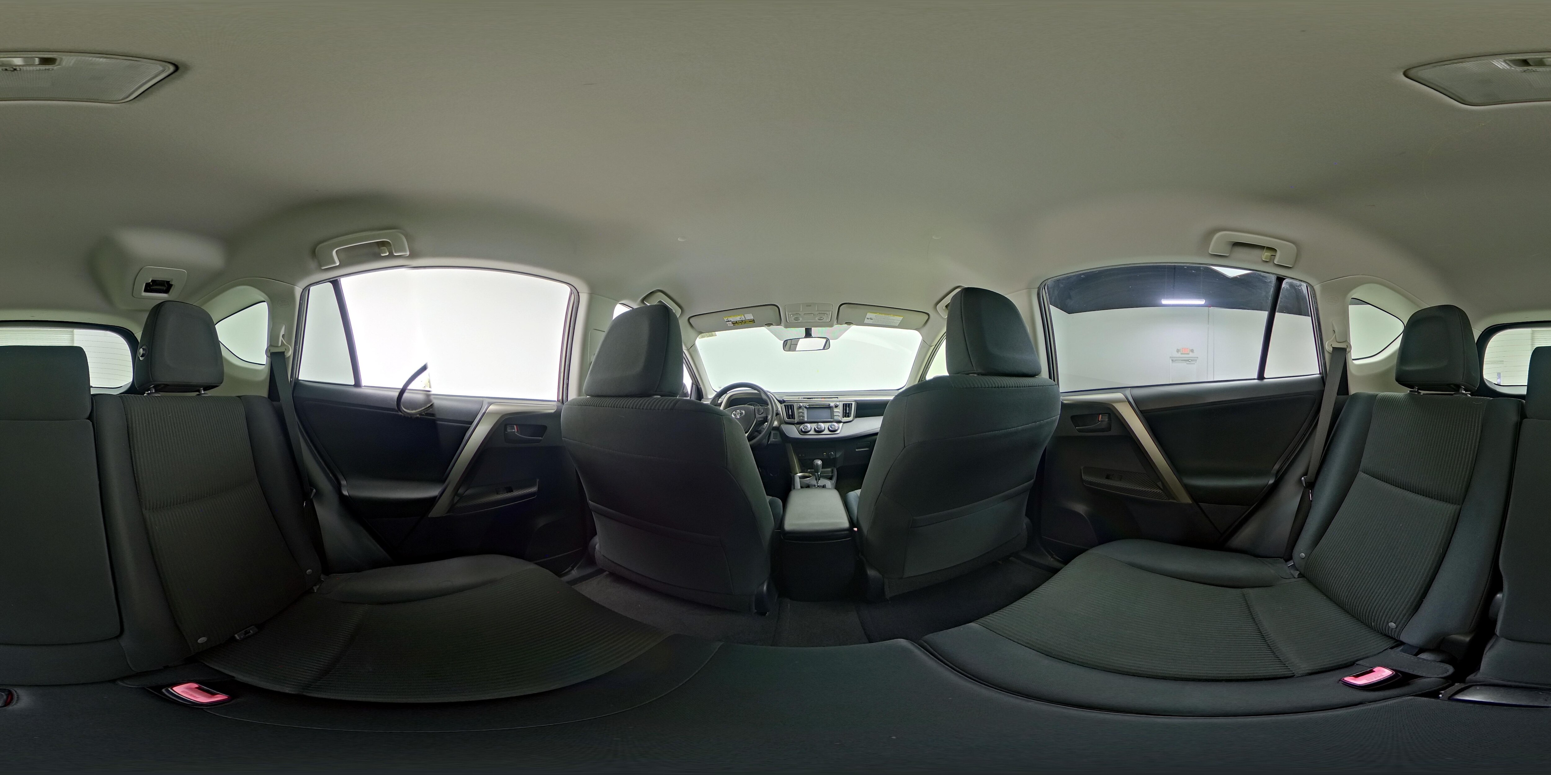 2015 Toyota RAV4 LE - Photo 25
