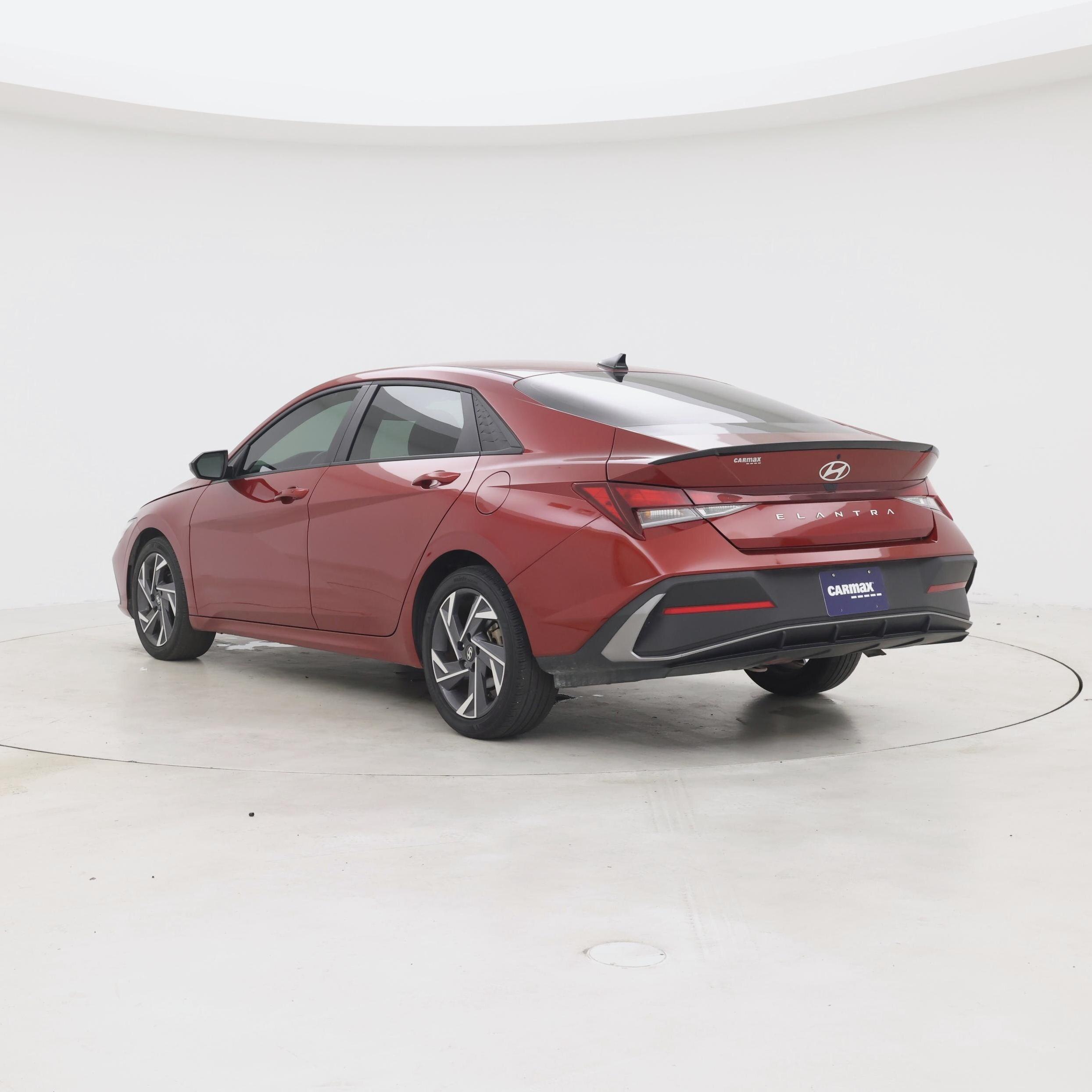 Thumbnail: 2025 Hyundai Elantra - 2