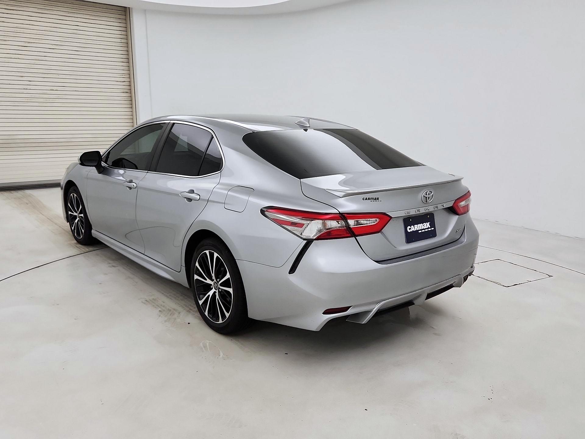 Thumbnail: 2019 Toyota Camry - 7