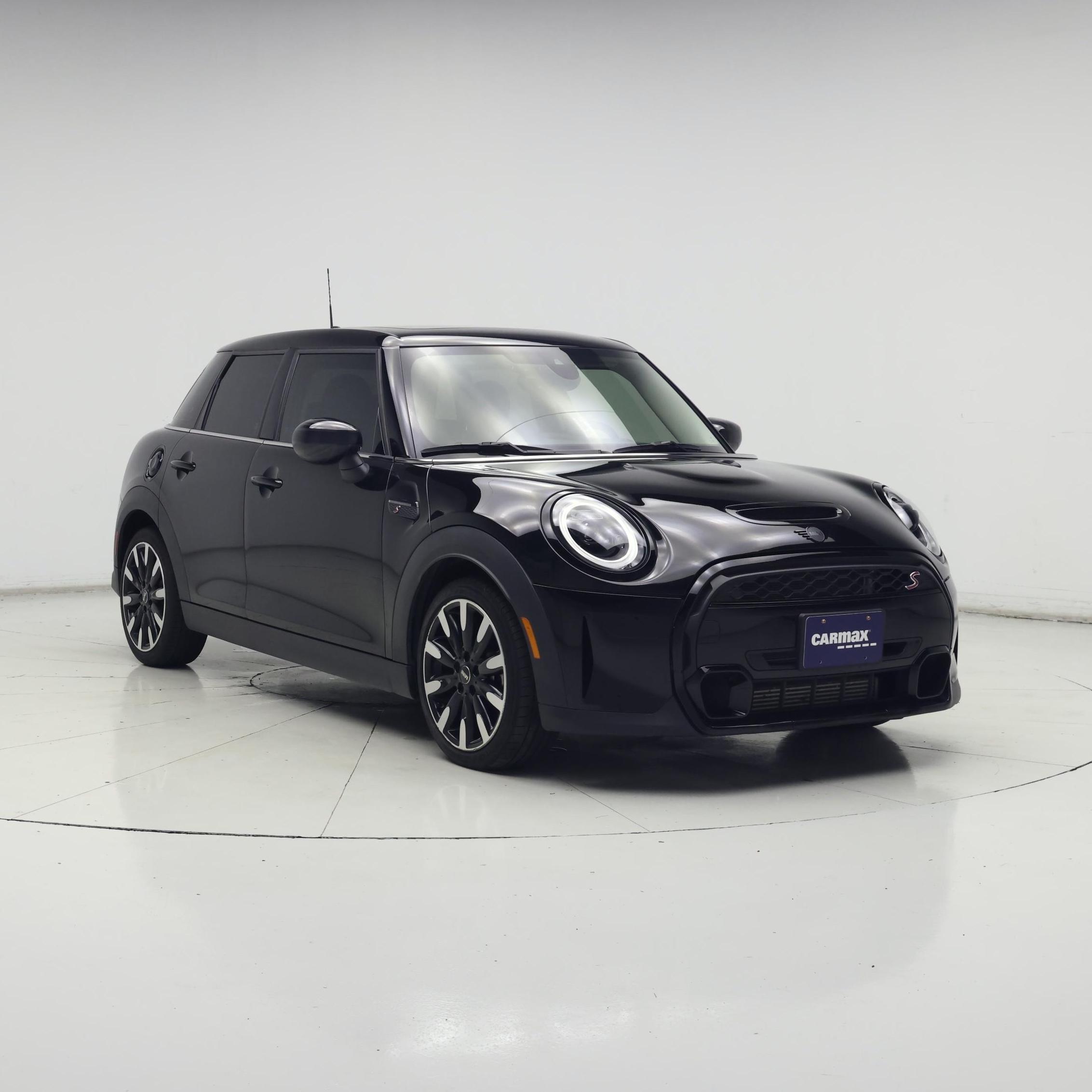 Black 2022 MINI Cooper Hatchback  Automatic