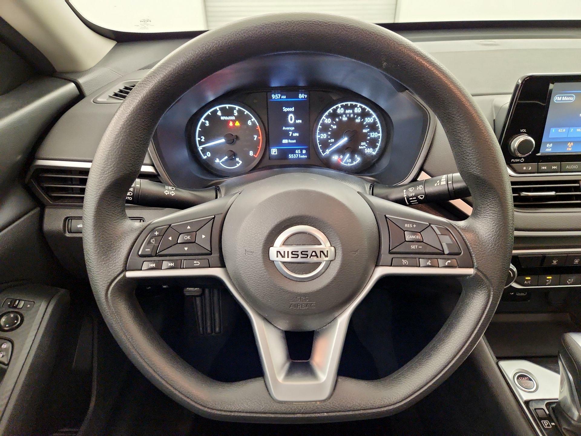 Thumbnail: 2021 Nissan Altima - 10