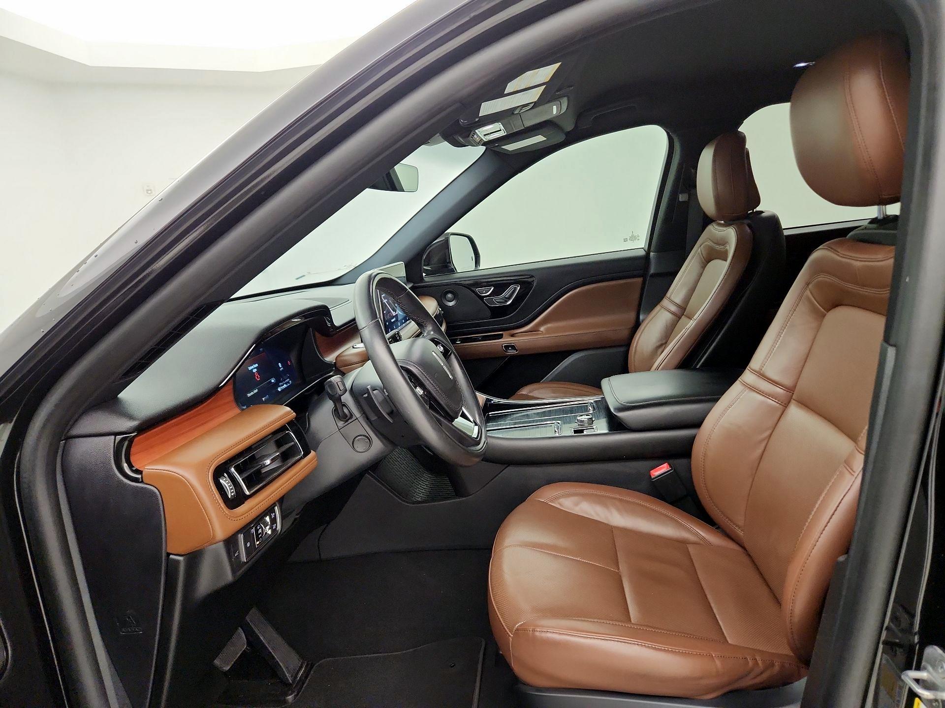 Thumbnail: 2020 Lincoln Aviator - 9