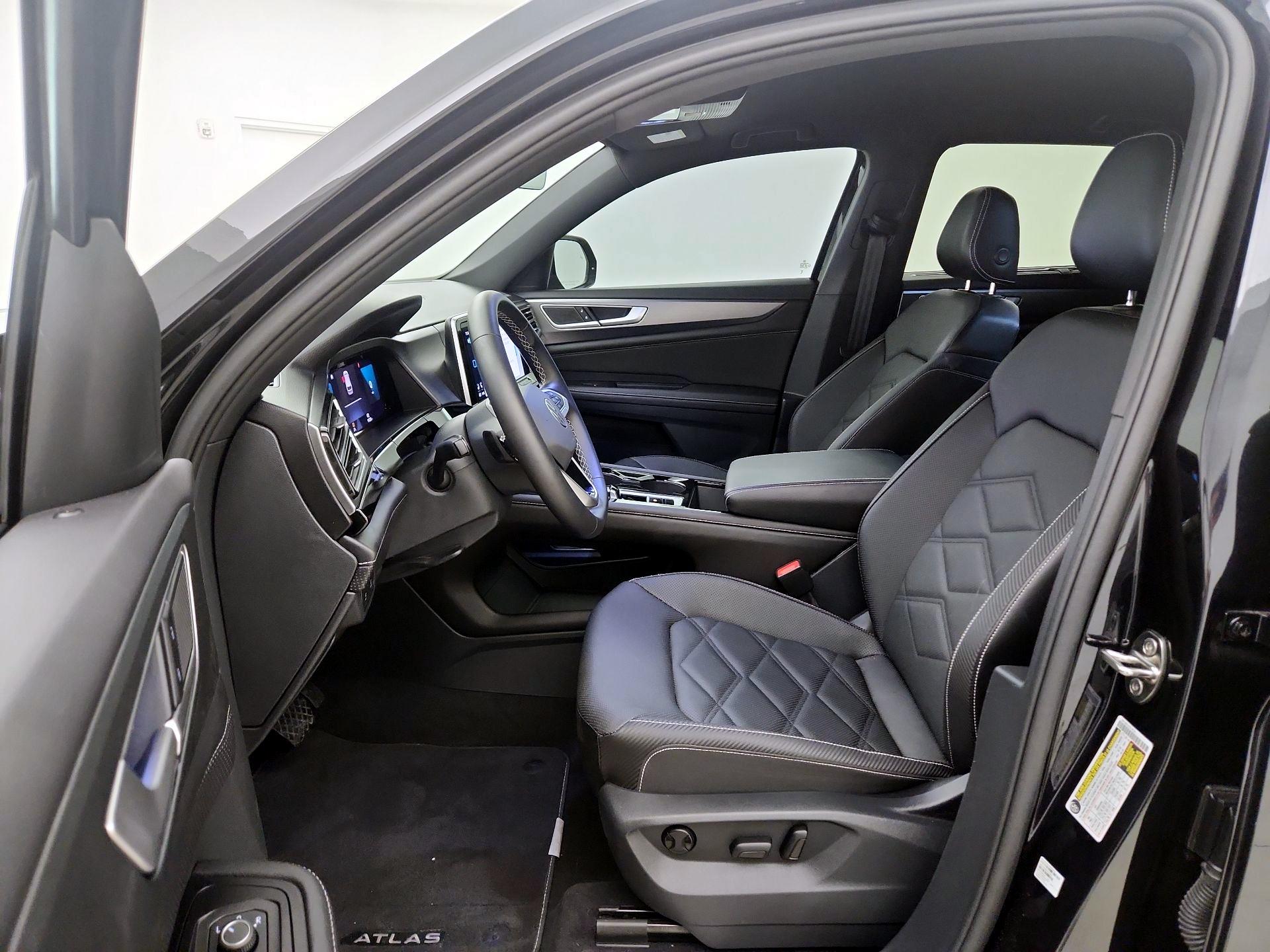 Thumbnail: 2024 Volkswagen Atlas - 11