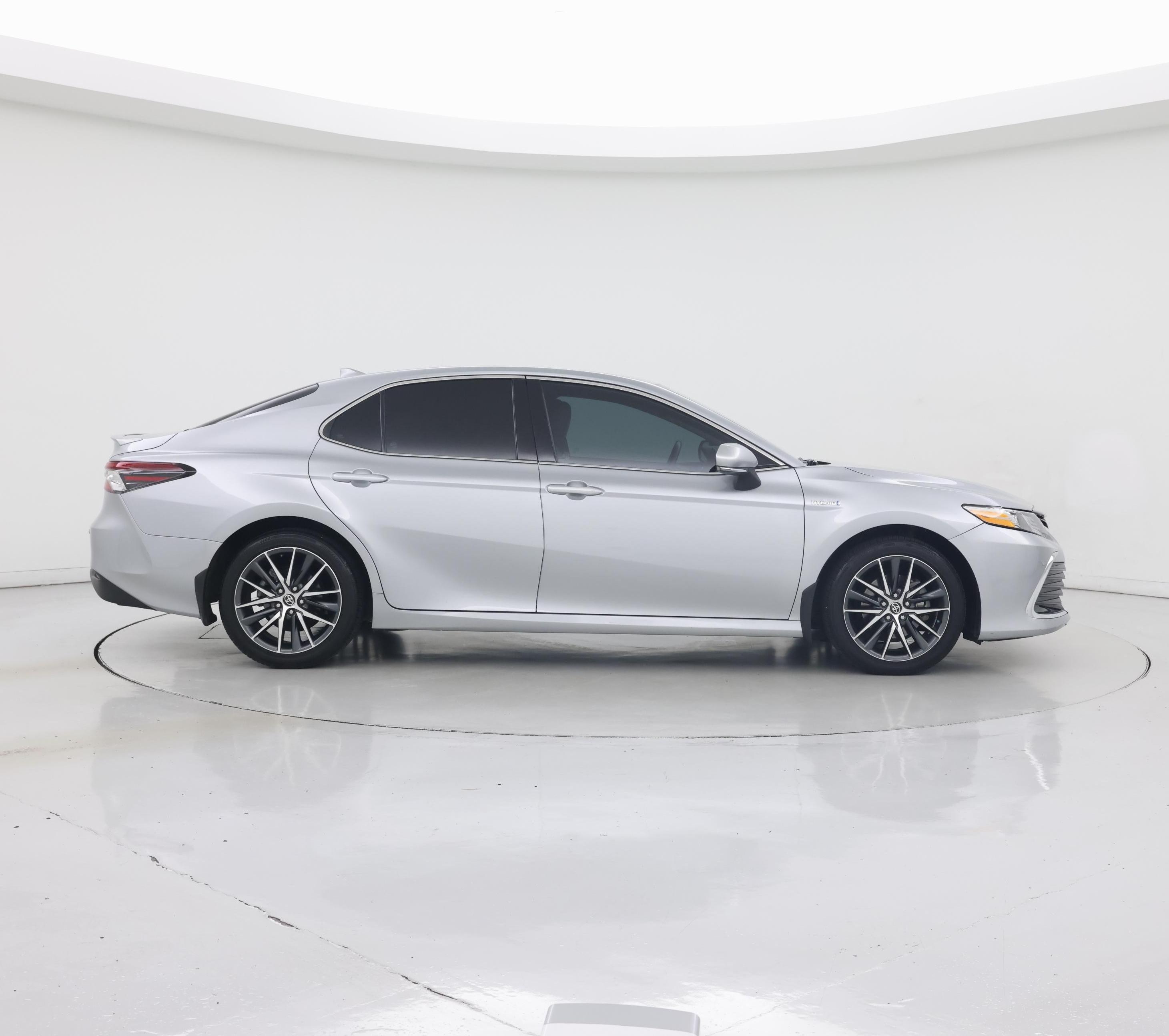 Thumbnail: 2021 Toyota Camry - 7