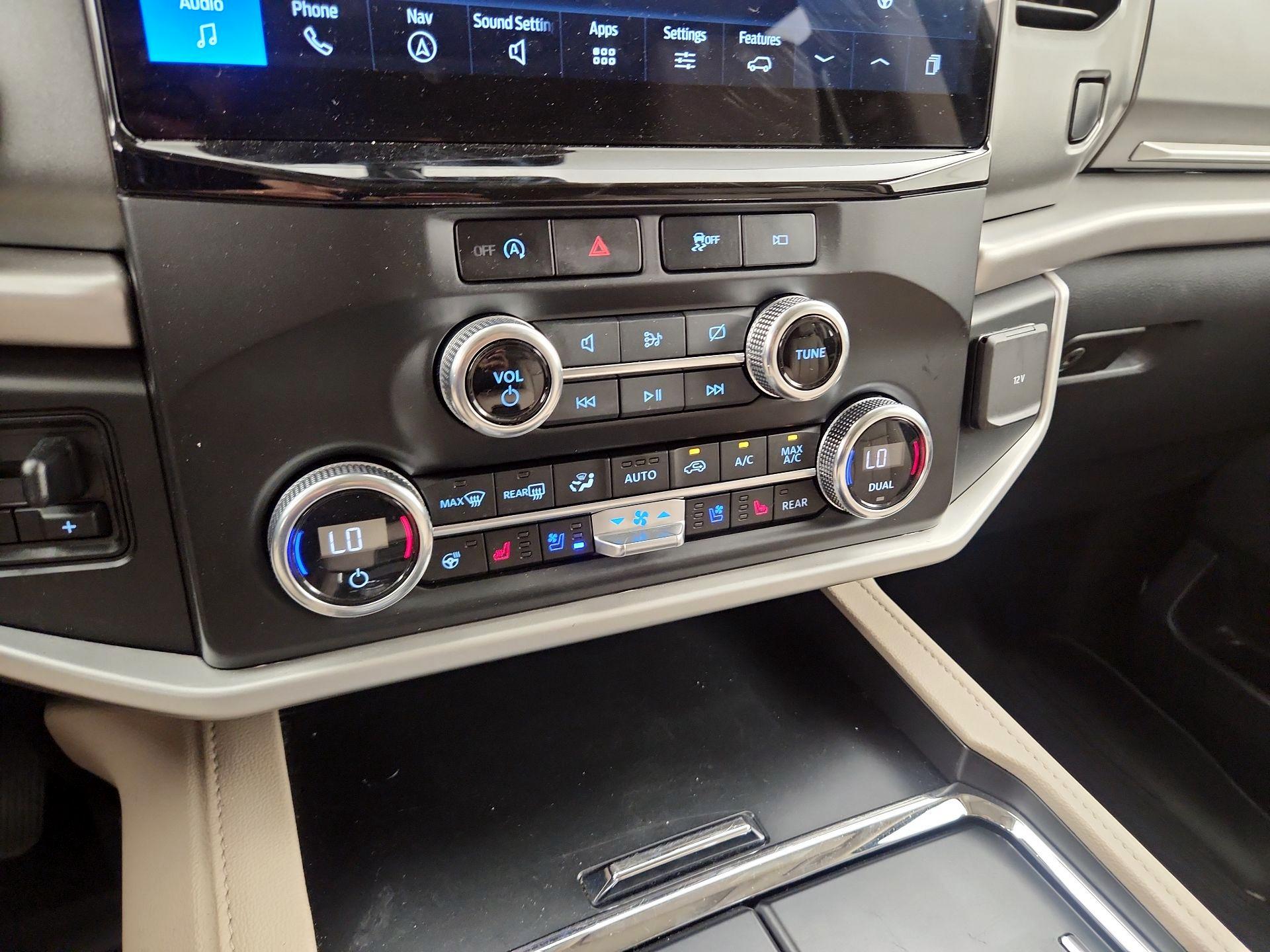 Thumbnail: 2023 Ford Expedition - 16