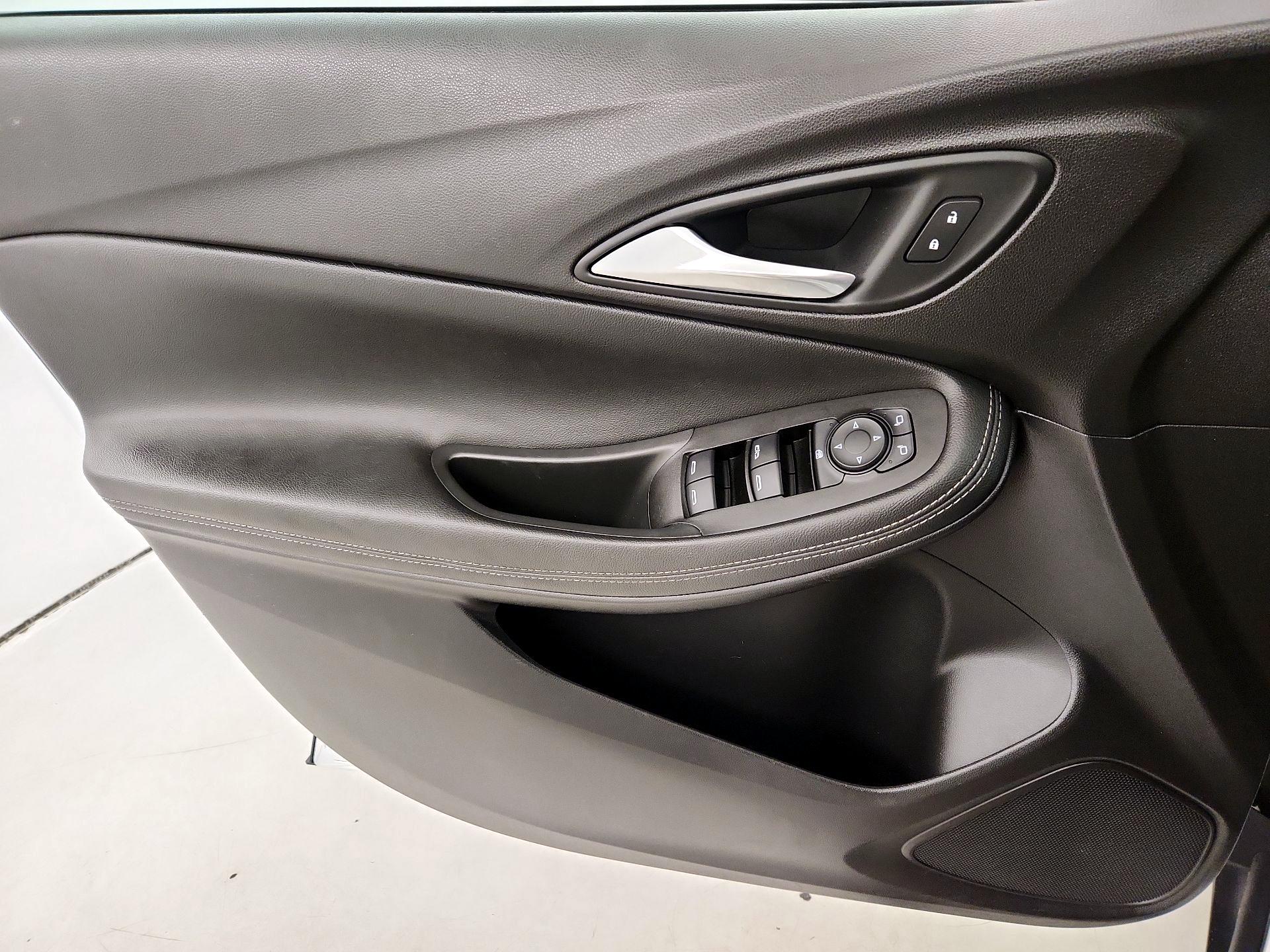 Thumbnail: 2020 Buick Encore GX - 12