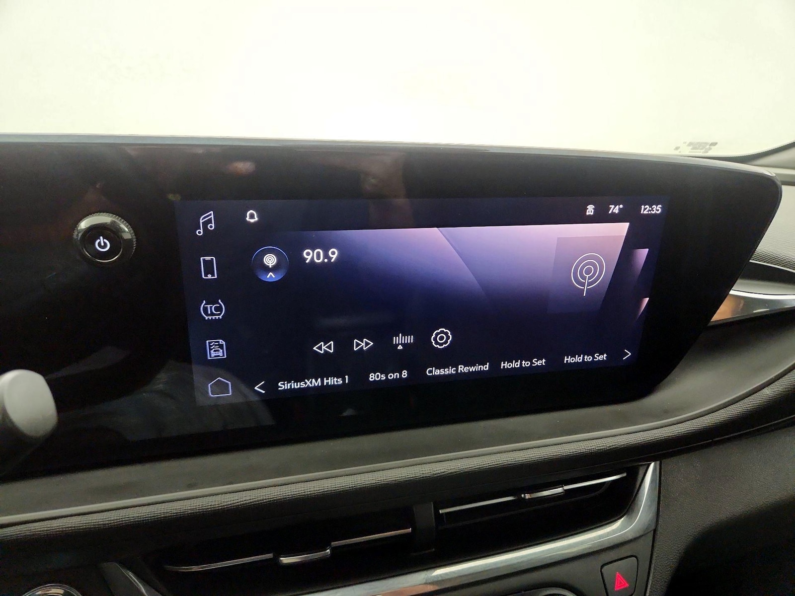 2025 Buick Envista Preferred - Photo 16