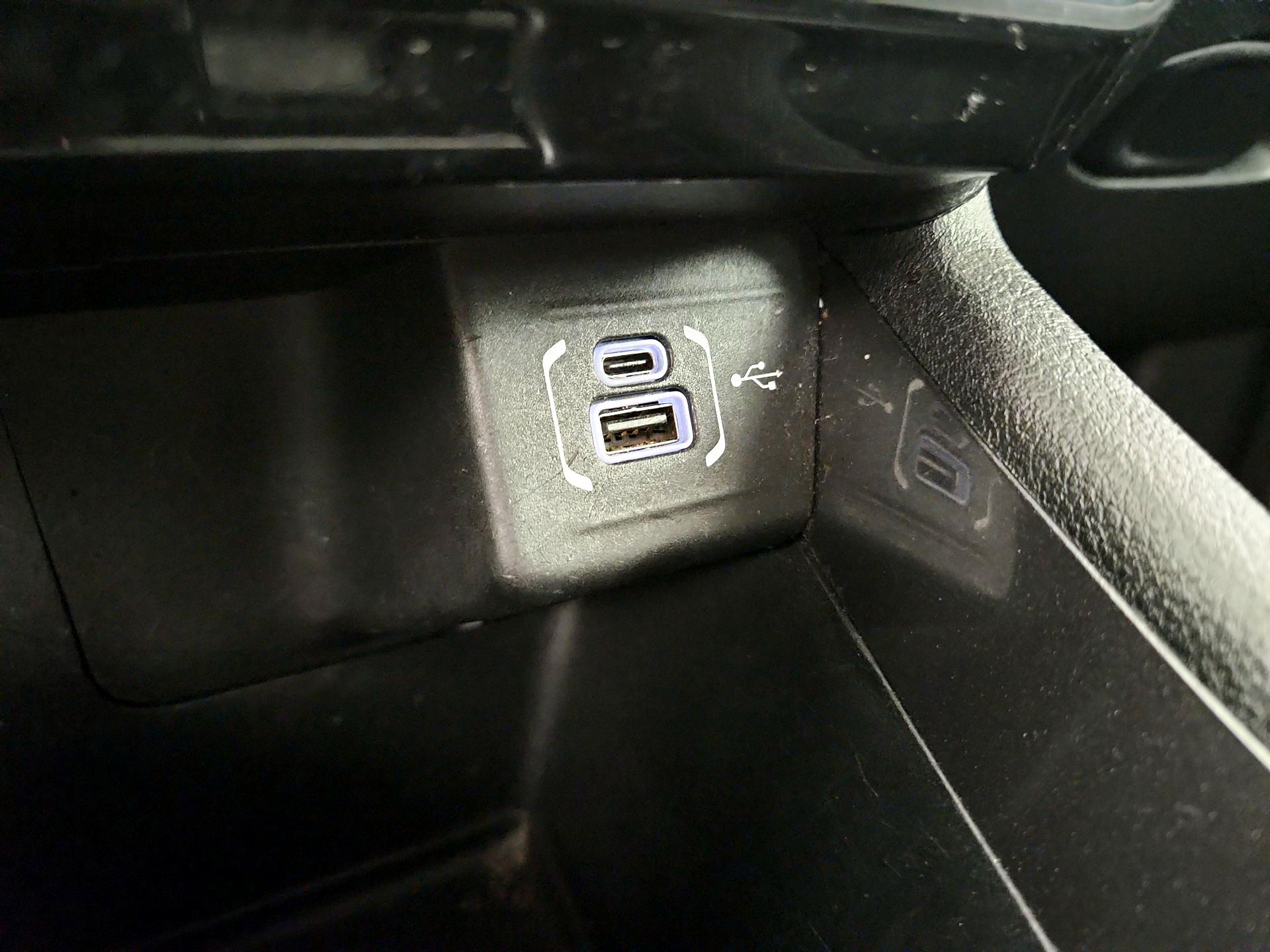 Thumbnail: 2022 Jeep Compass - 18