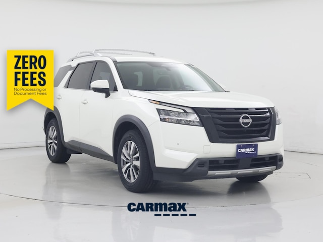 White 2023 Nissan Pathfinder SL FWD SUV / Crossover Front-Wheel Drive Automatic