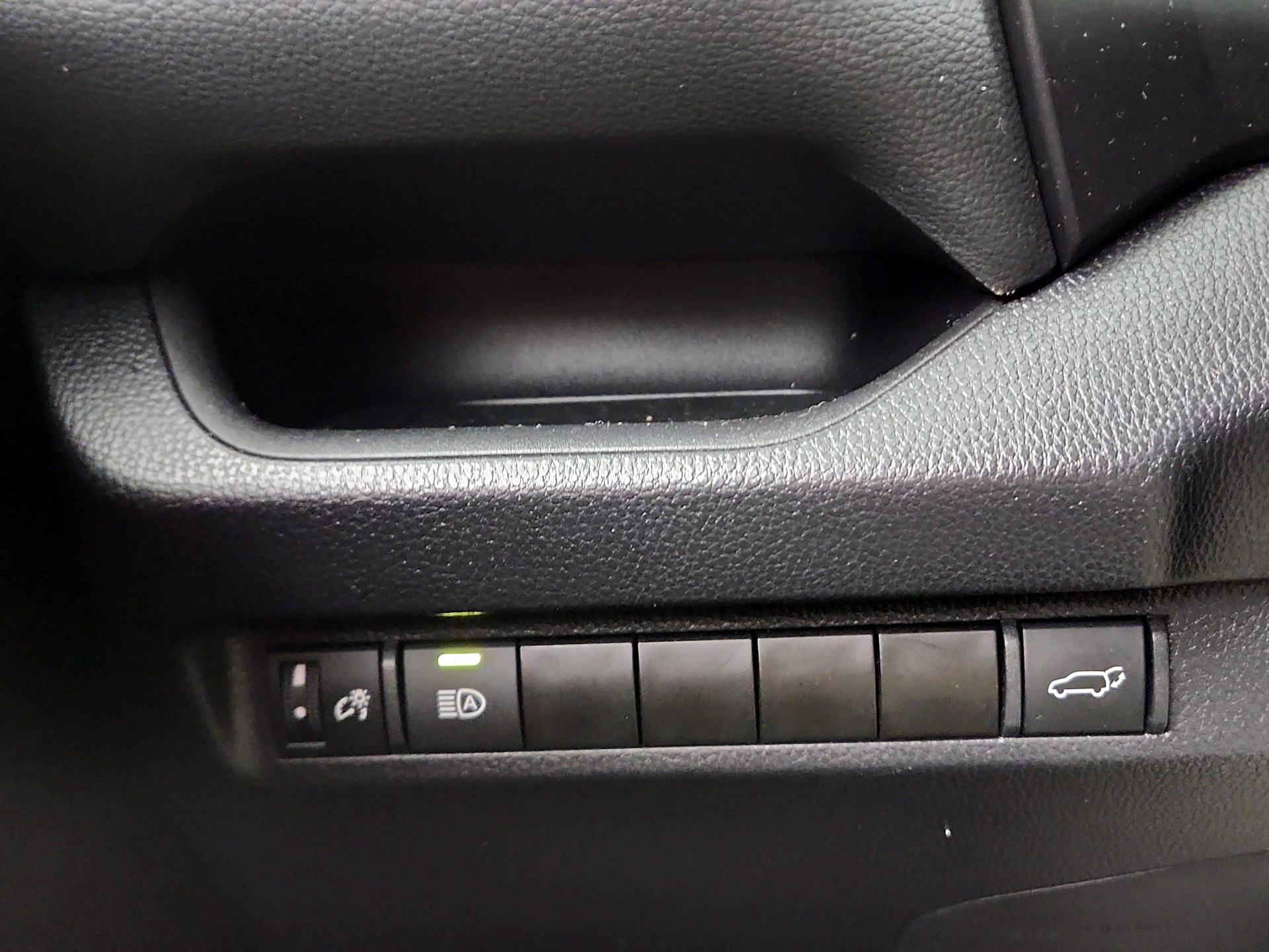 Thumbnail: 2024 Toyota RAV4 - 11