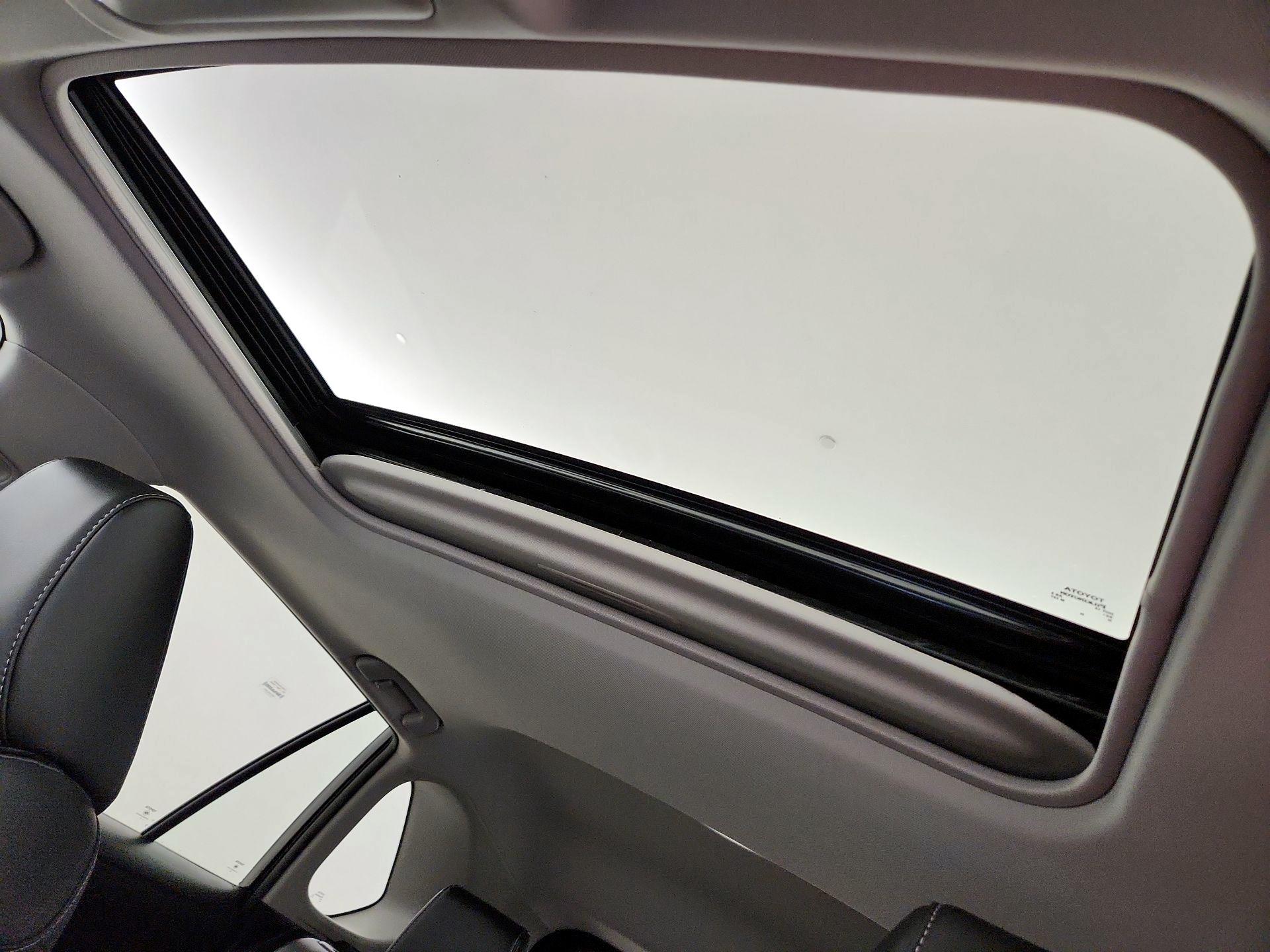 Thumbnail: 2024 Toyota RAV4 - 17