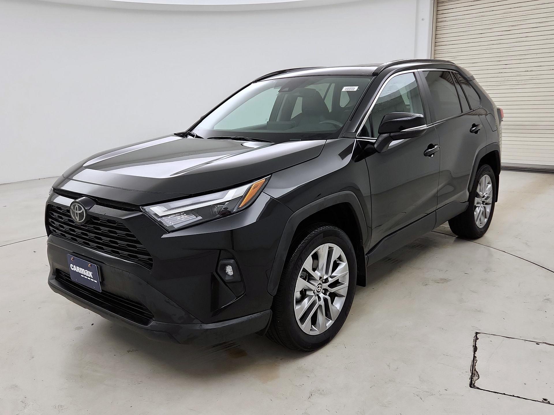 Thumbnail: 2024 Toyota RAV4 - 3