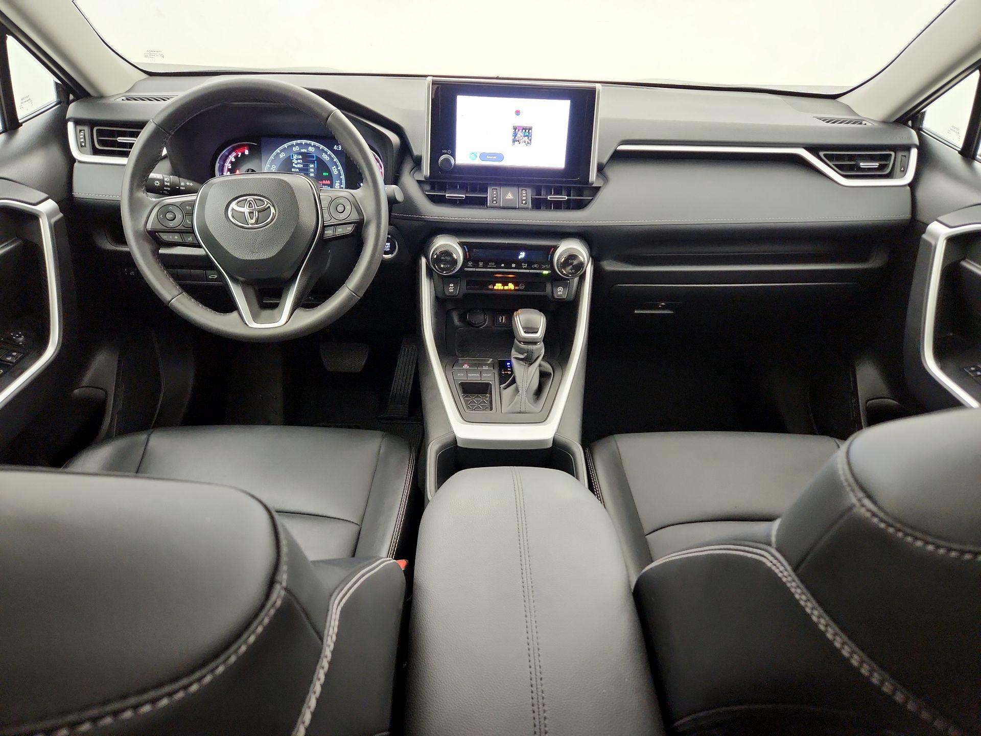 Thumbnail: 2024 Toyota RAV4 - 8