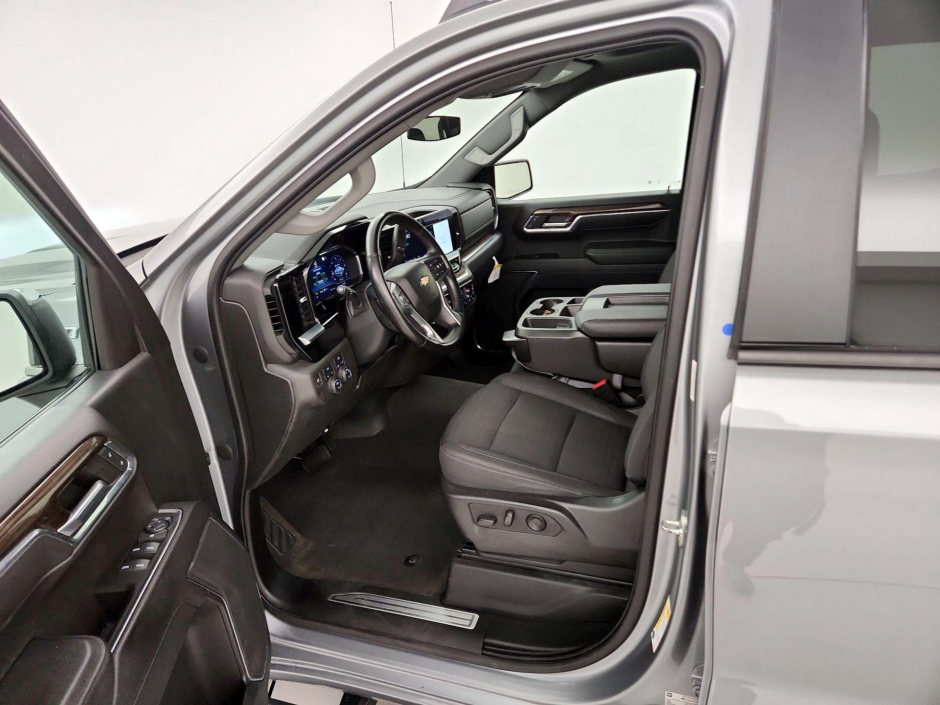 Thumbnail: 2023 Chevrolet Silverado 1500 - 9