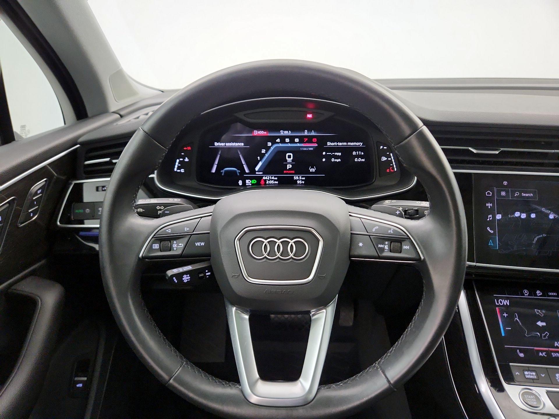 Thumbnail: 2022 Audi Q7 - 10