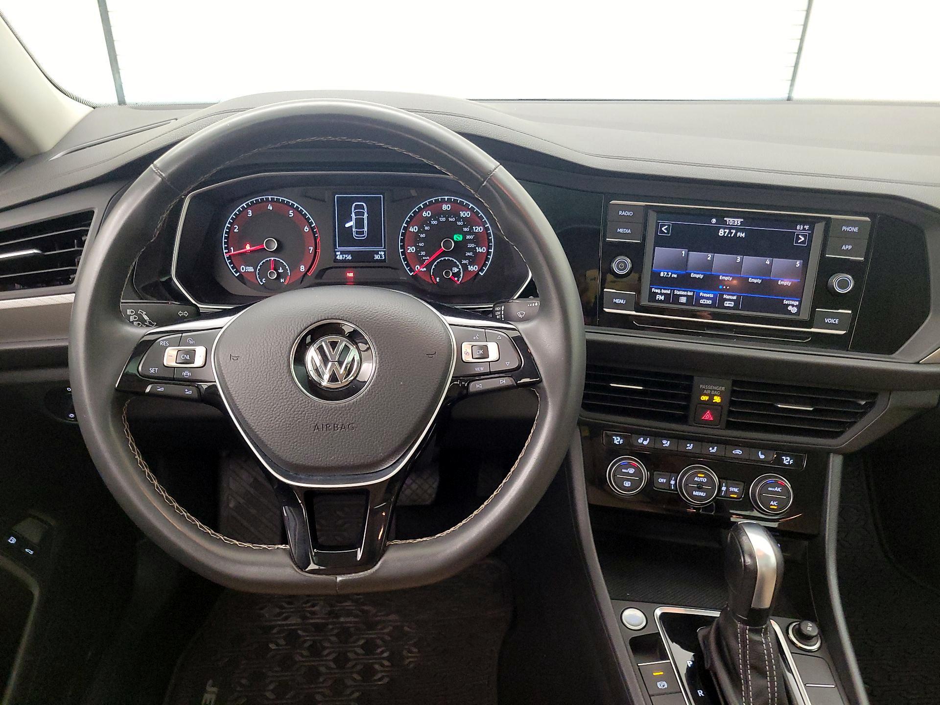 Thumbnail: 2021 Volkswagen Jetta - 10
