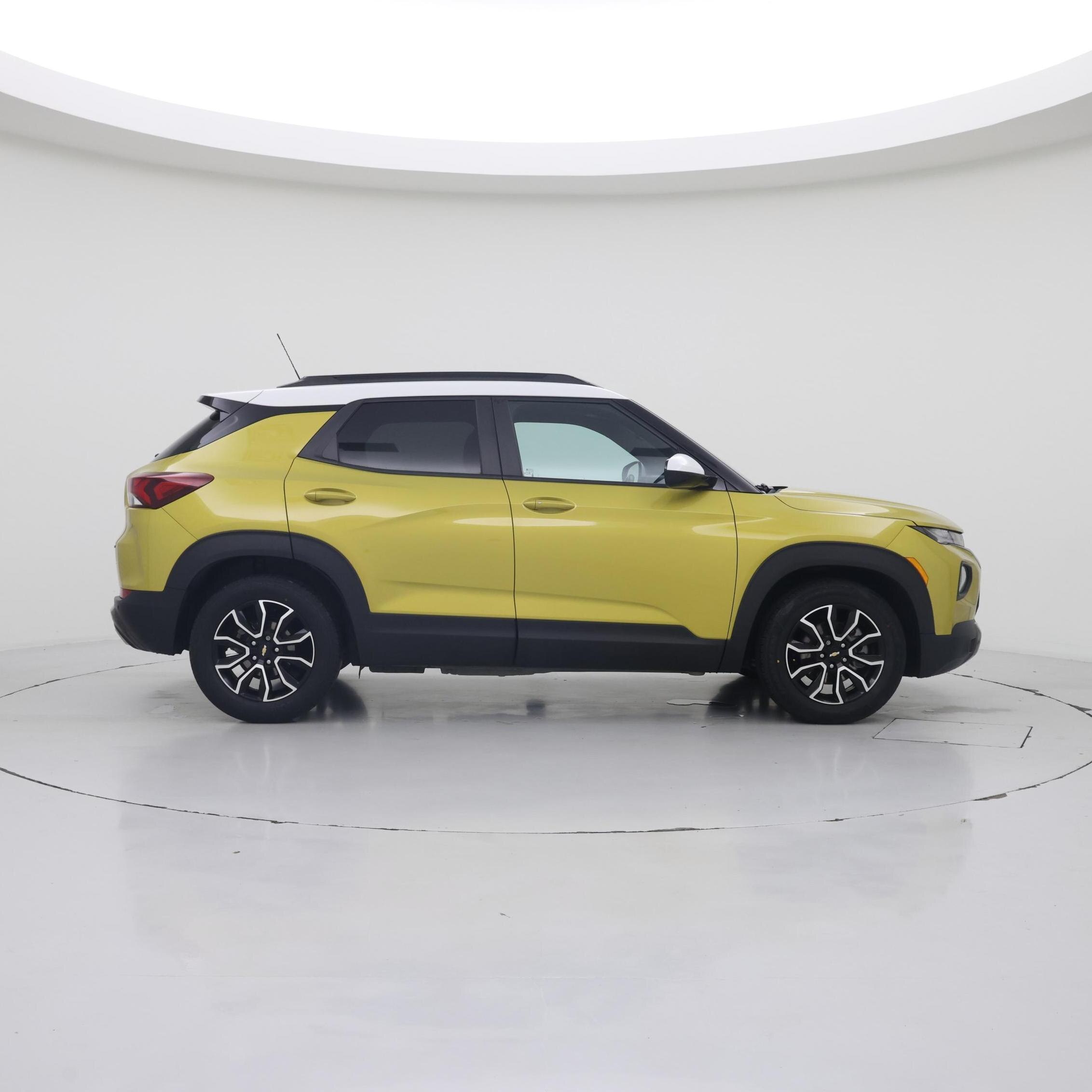 Thumbnail: 2023 Chevrolet TrailBlazer - 7