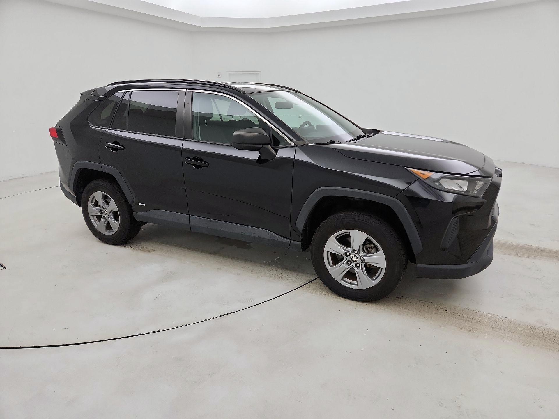 Thumbnail: 2022 Toyota RAV4 - 4