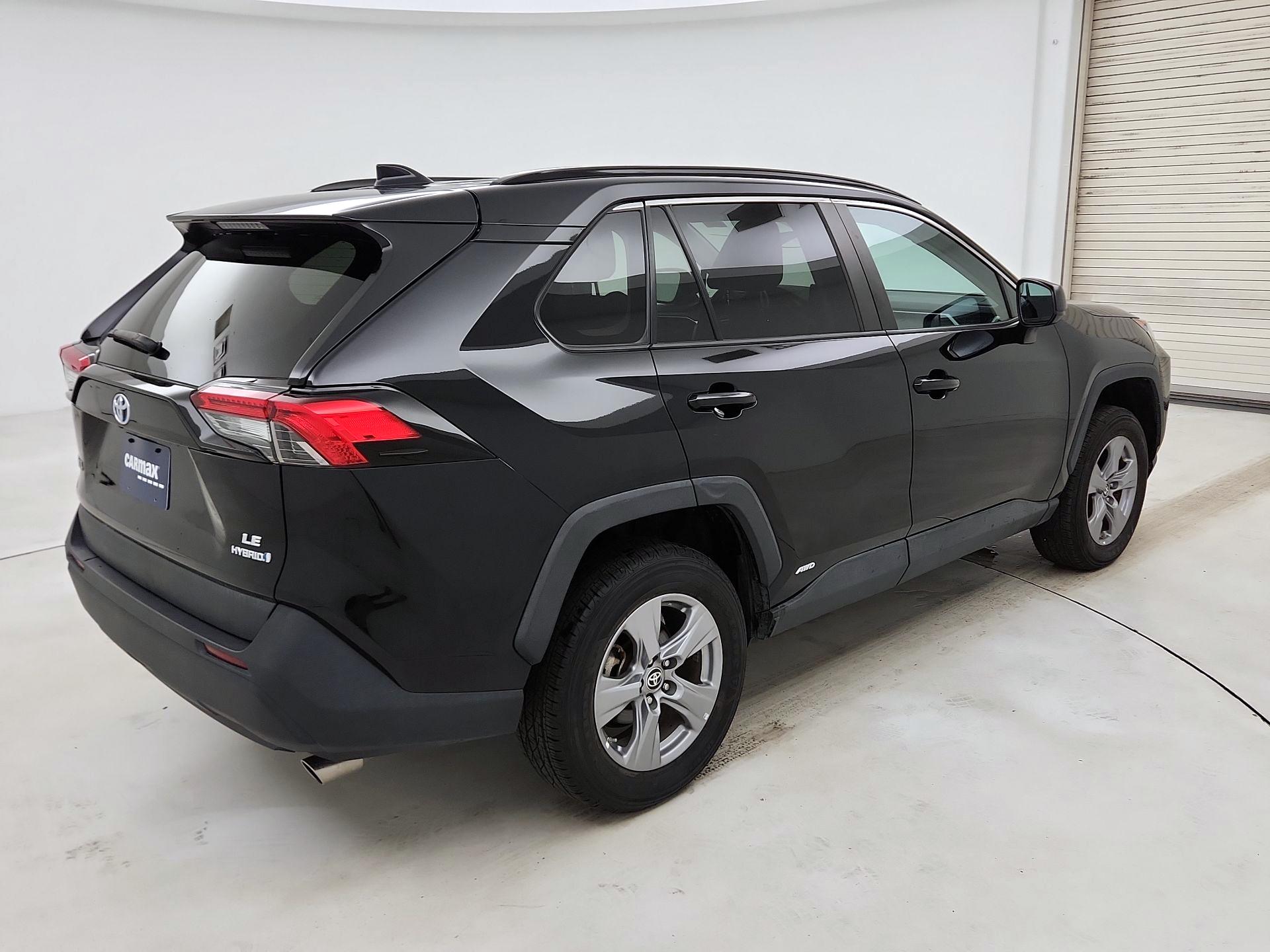 Thumbnail: 2022 Toyota RAV4 - 5