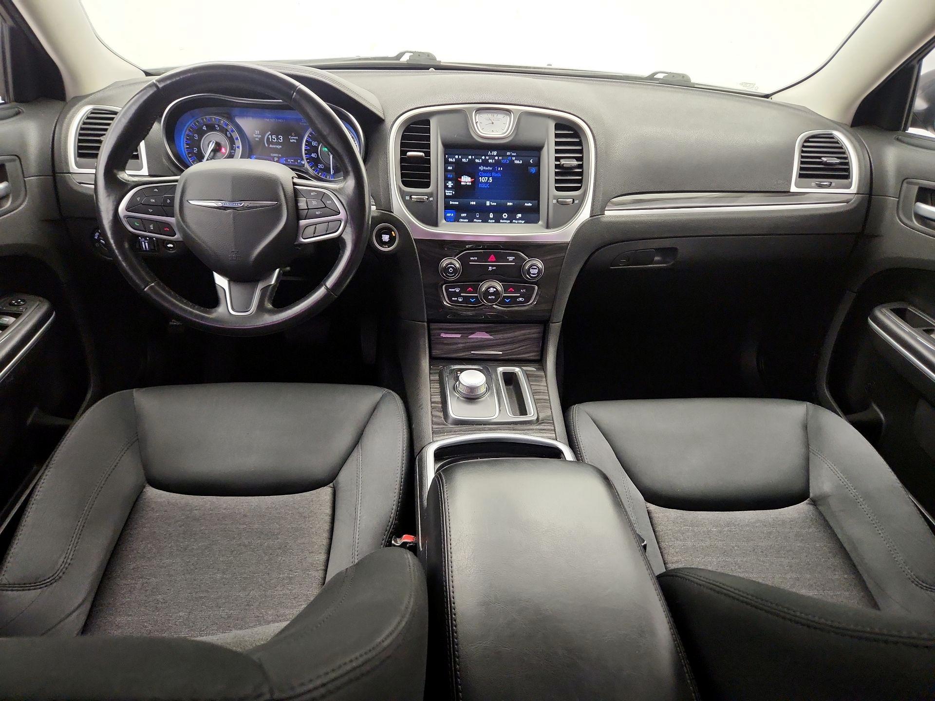 Thumbnail: 2021 Chrysler 300 - 9