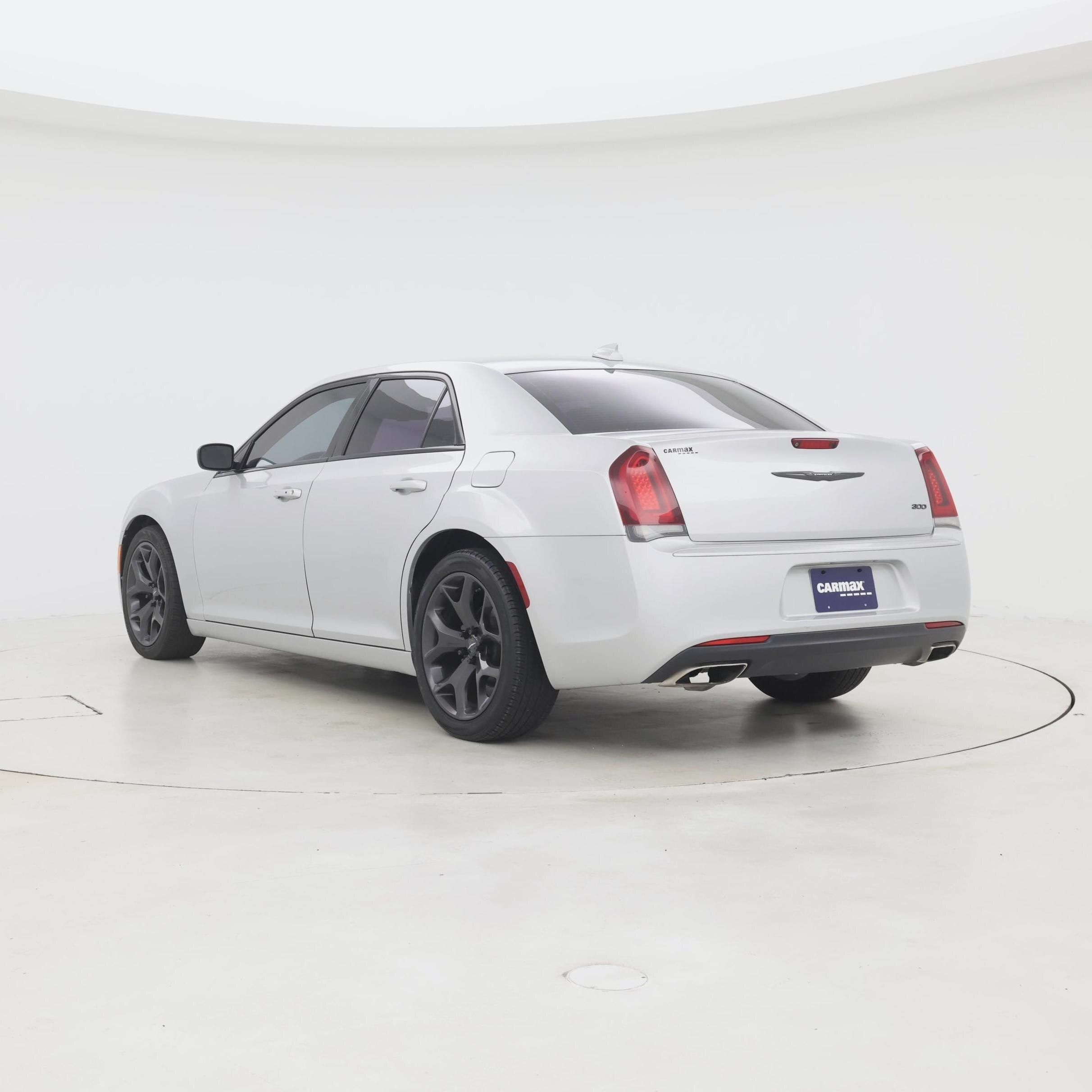 Thumbnail: 2021 Chrysler 300 - 2