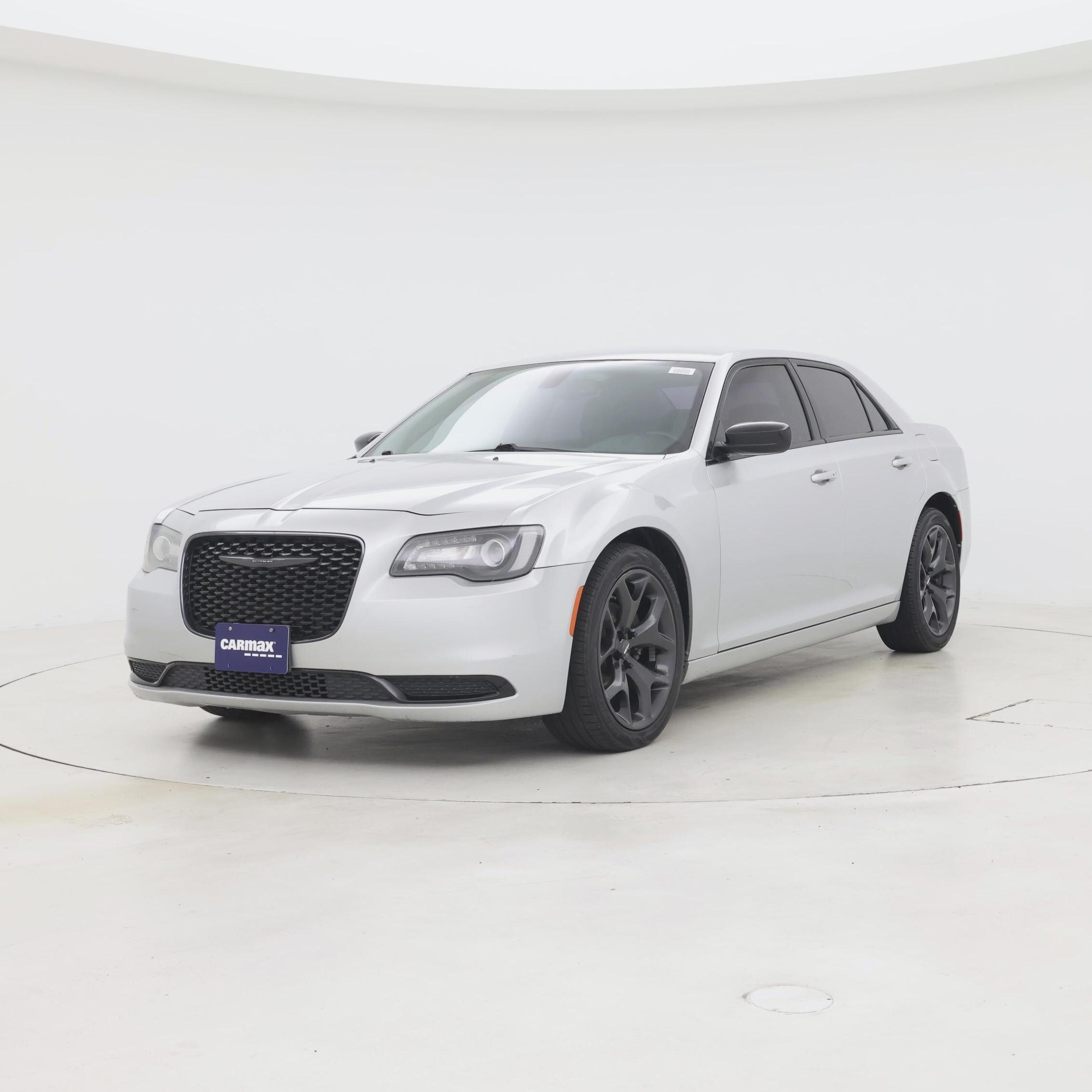 Thumbnail: 2021 Chrysler 300 - 4