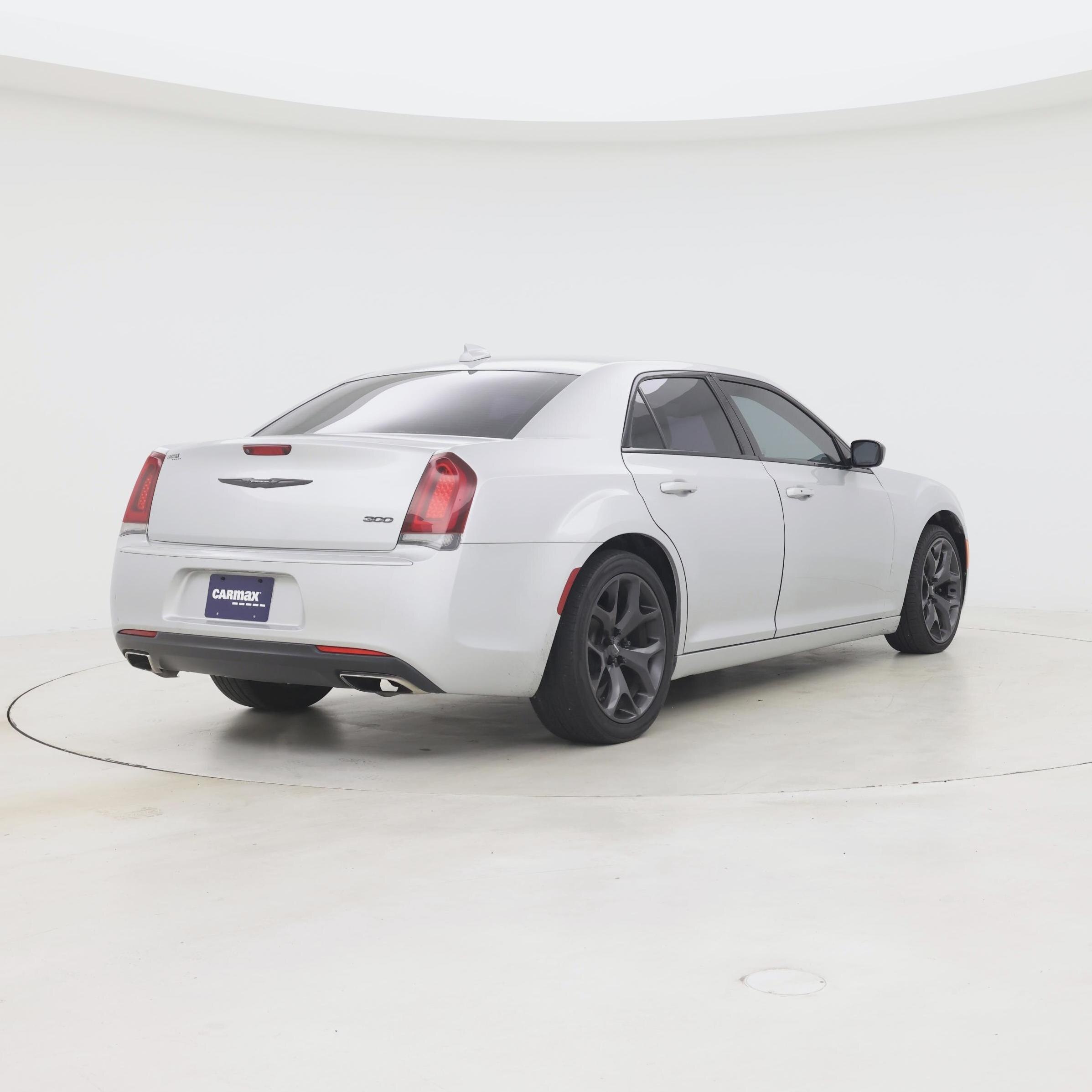 Thumbnail: 2021 Chrysler 300 - 8