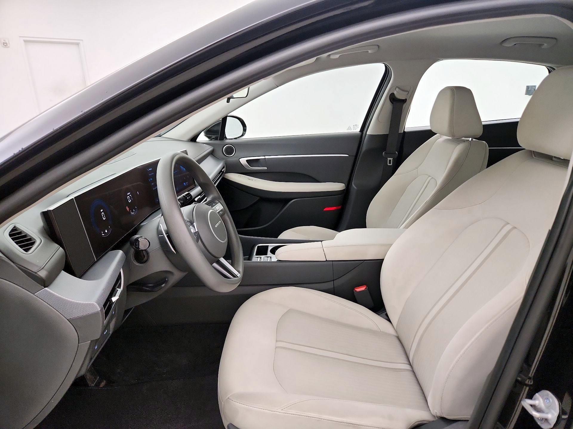 Thumbnail: 2025 Hyundai Sonata - 9