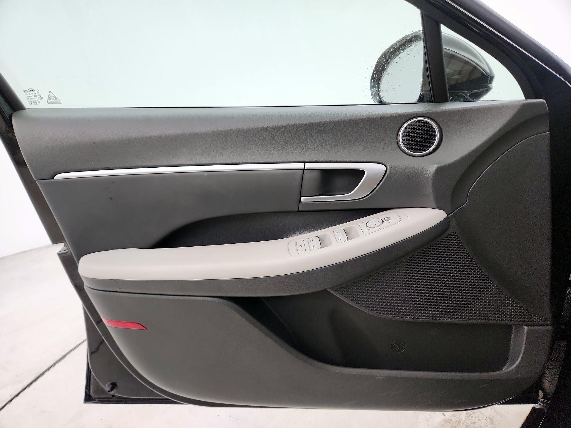 Thumbnail: 2025 Hyundai Sonata - 10