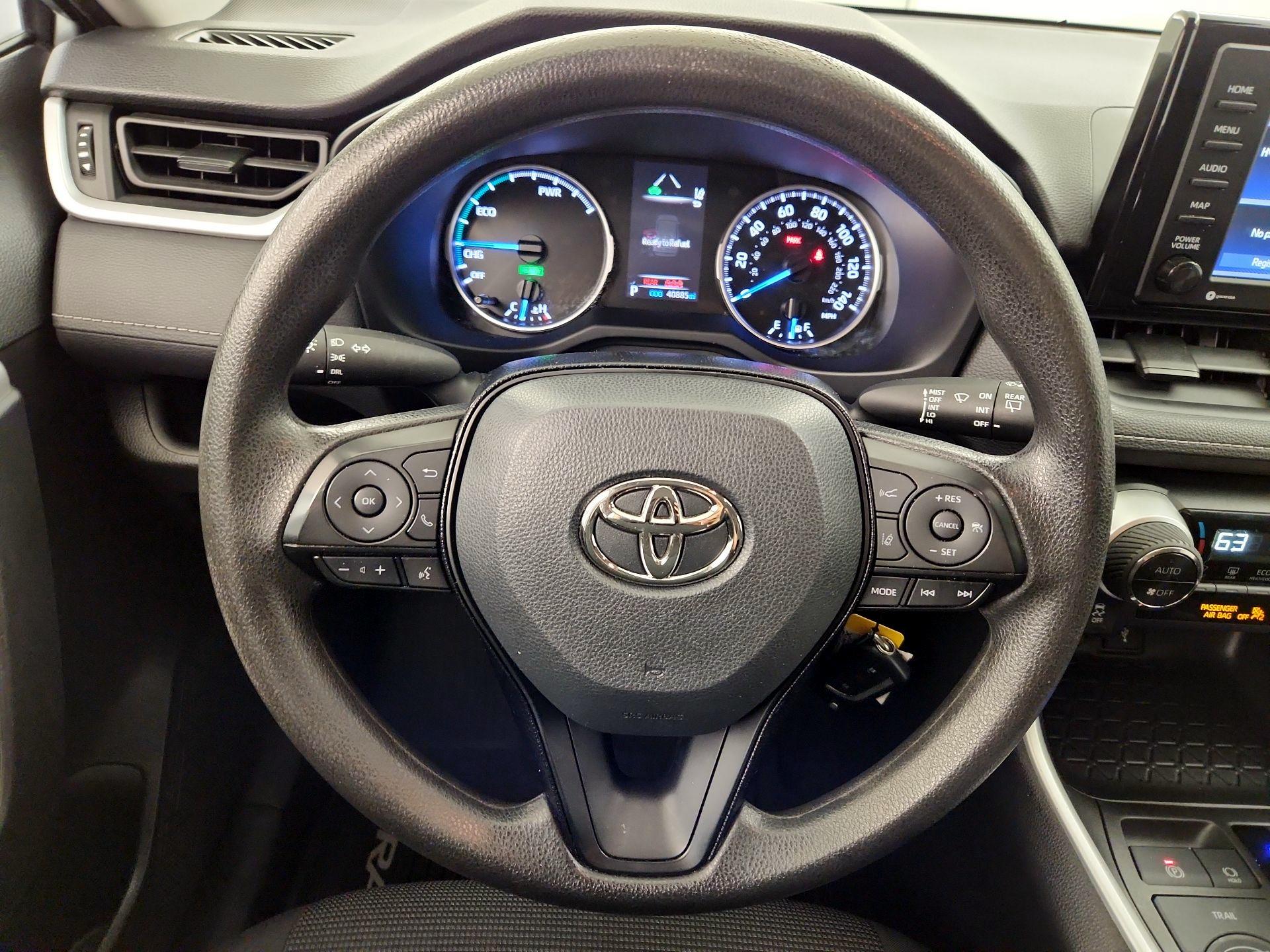 Thumbnail: 2021 Toyota RAV4 - 10