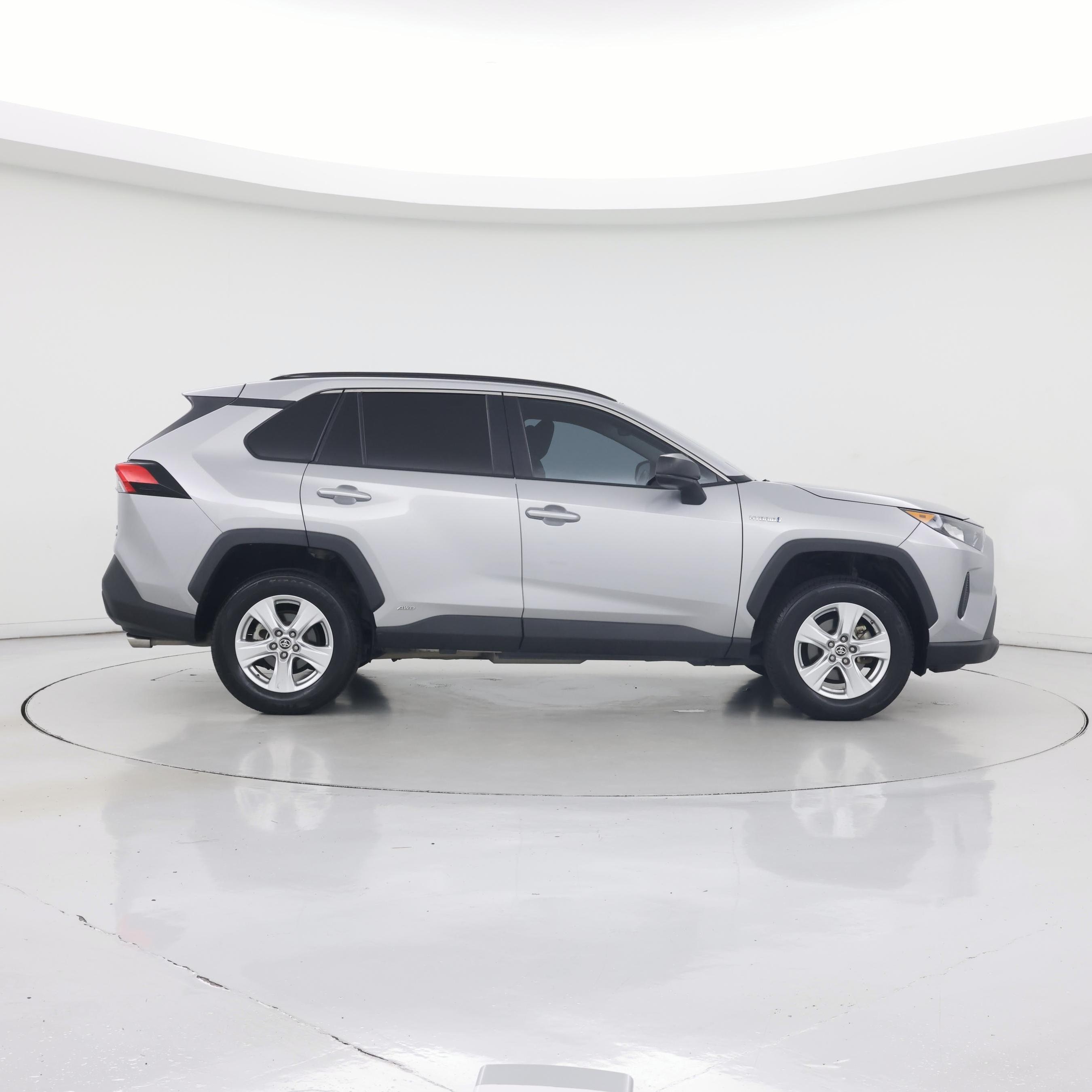 Thumbnail: 2021 Toyota RAV4 - 7