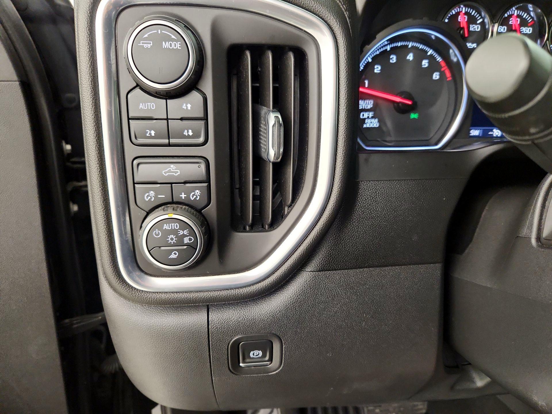 Thumbnail: 2021 Chevrolet Silverado 1500 - 13