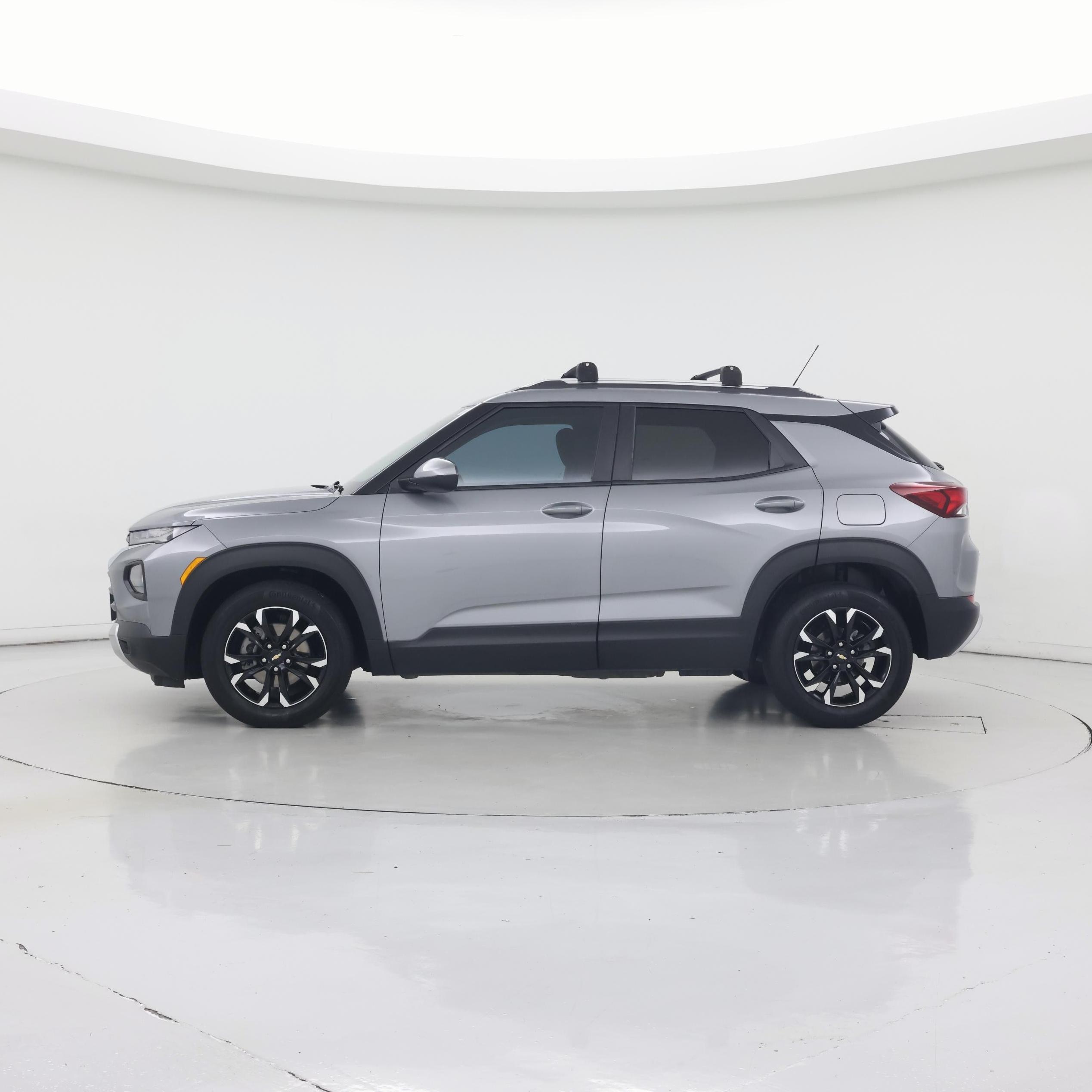 Thumbnail: 2023 Chevrolet TrailBlazer - 3