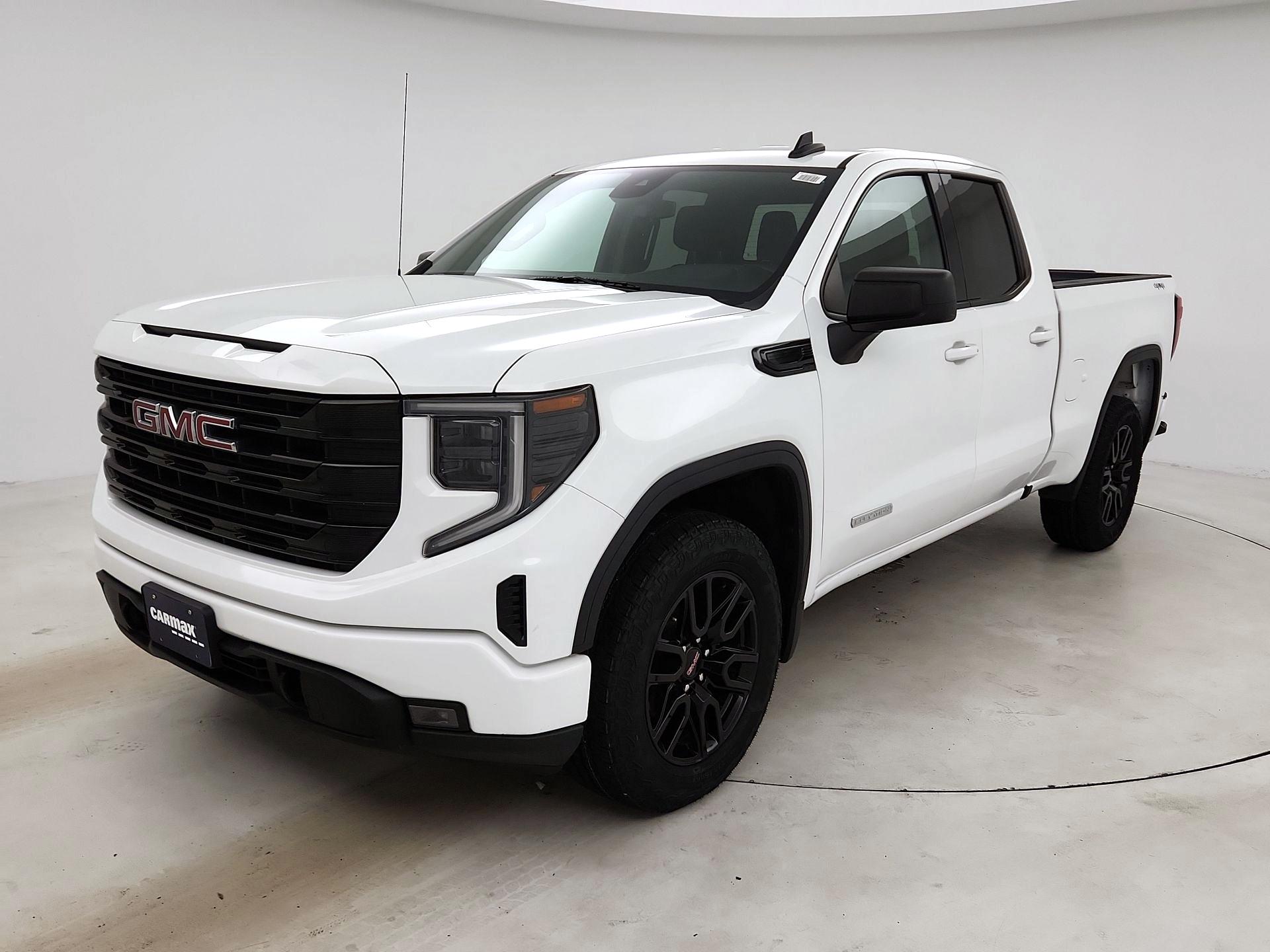 Thumbnail: 2023 GMC Sierra 1500 - 3