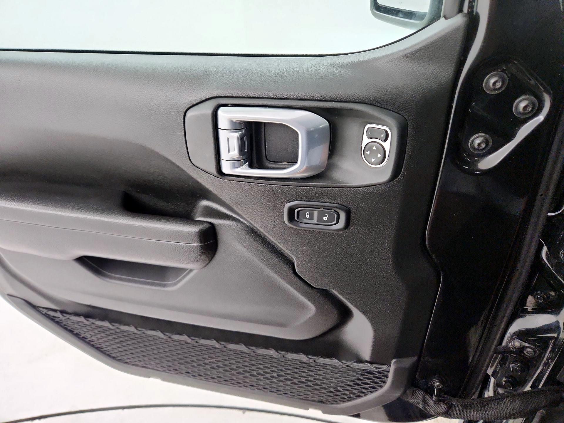 Thumbnail: 2024 Jeep Wrangler - 10
