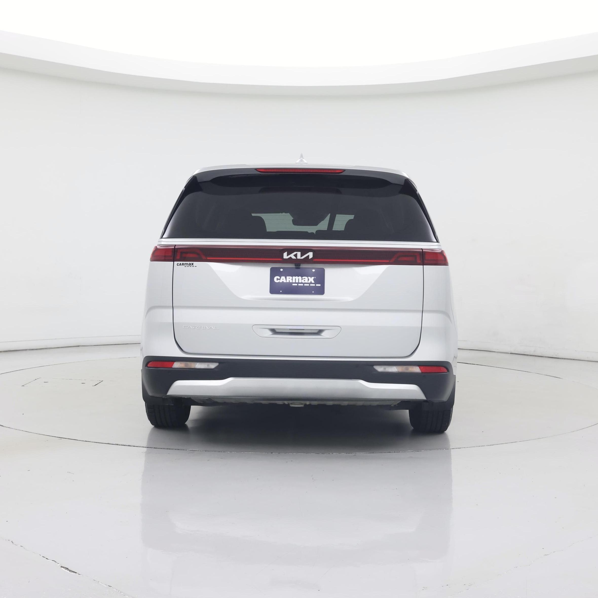 Thumbnail: 2023 Kia Carnival - 7