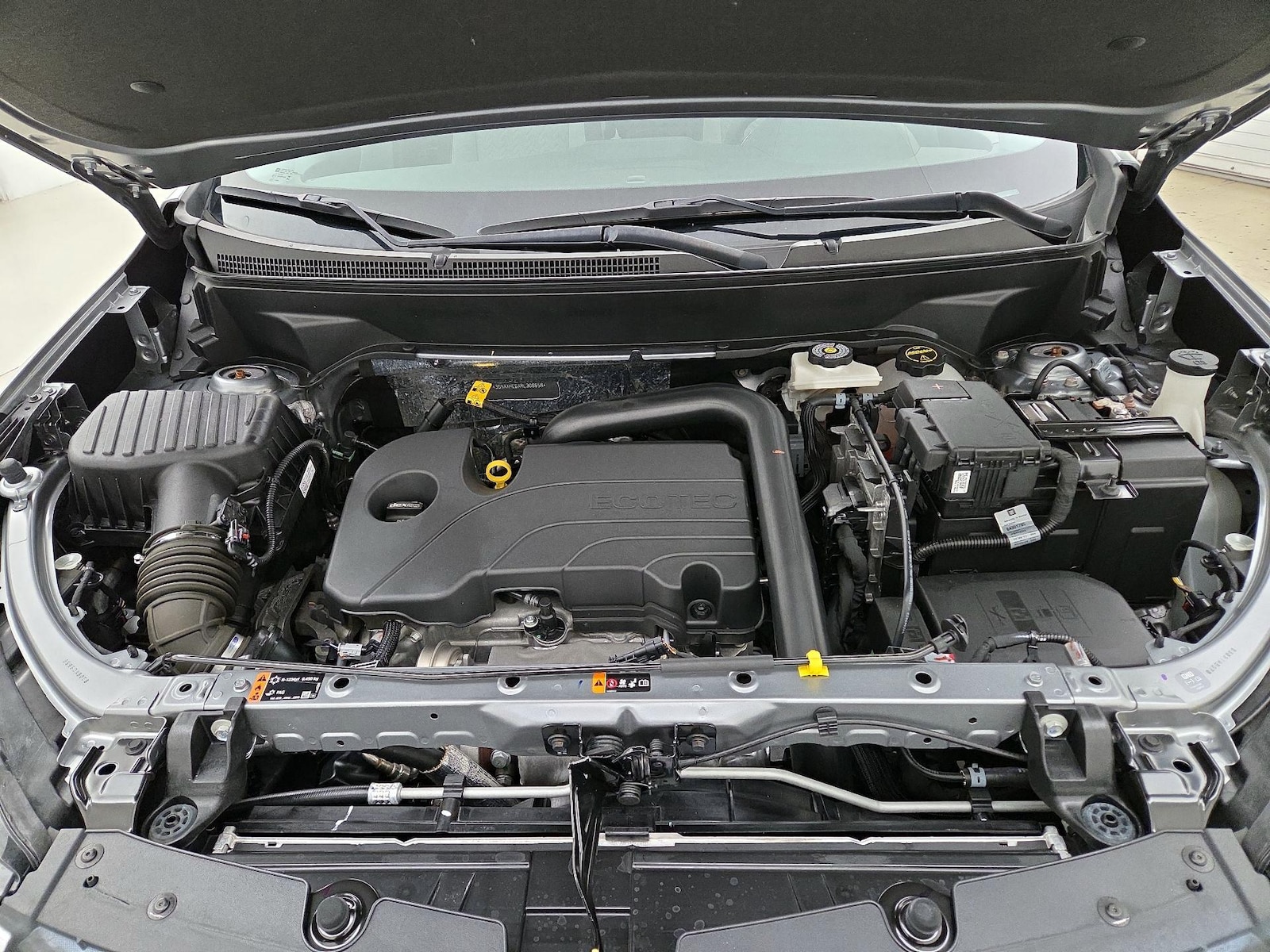 2024 Chevrolet Equinox LS - Photo 22