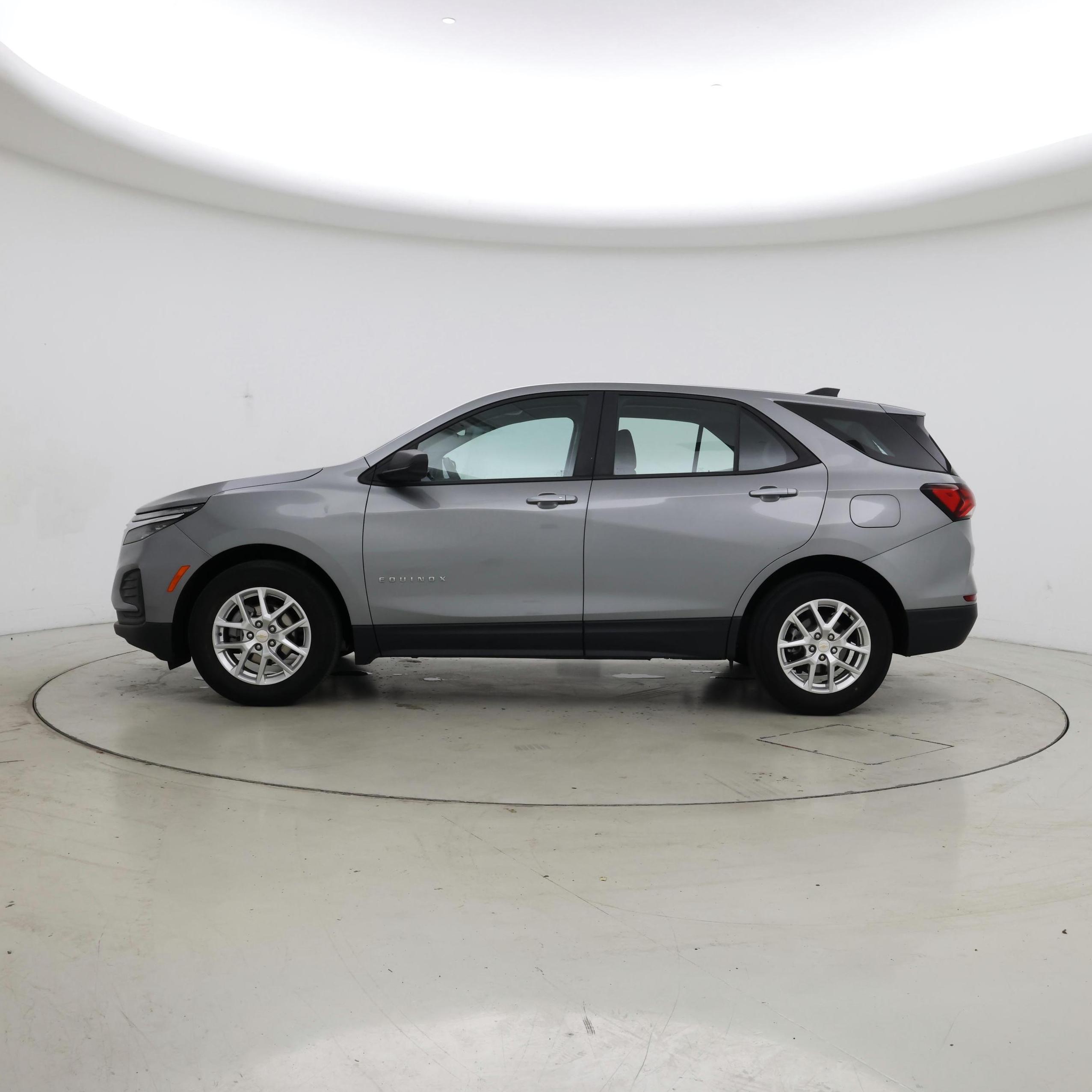 Thumbnail: 2024 Chevrolet Equinox - 3