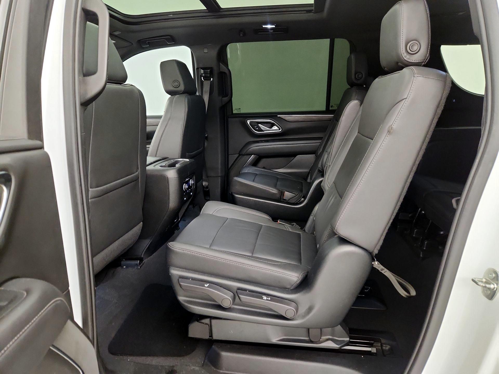 Thumbnail: 2023 Chevrolet Suburban - 20
