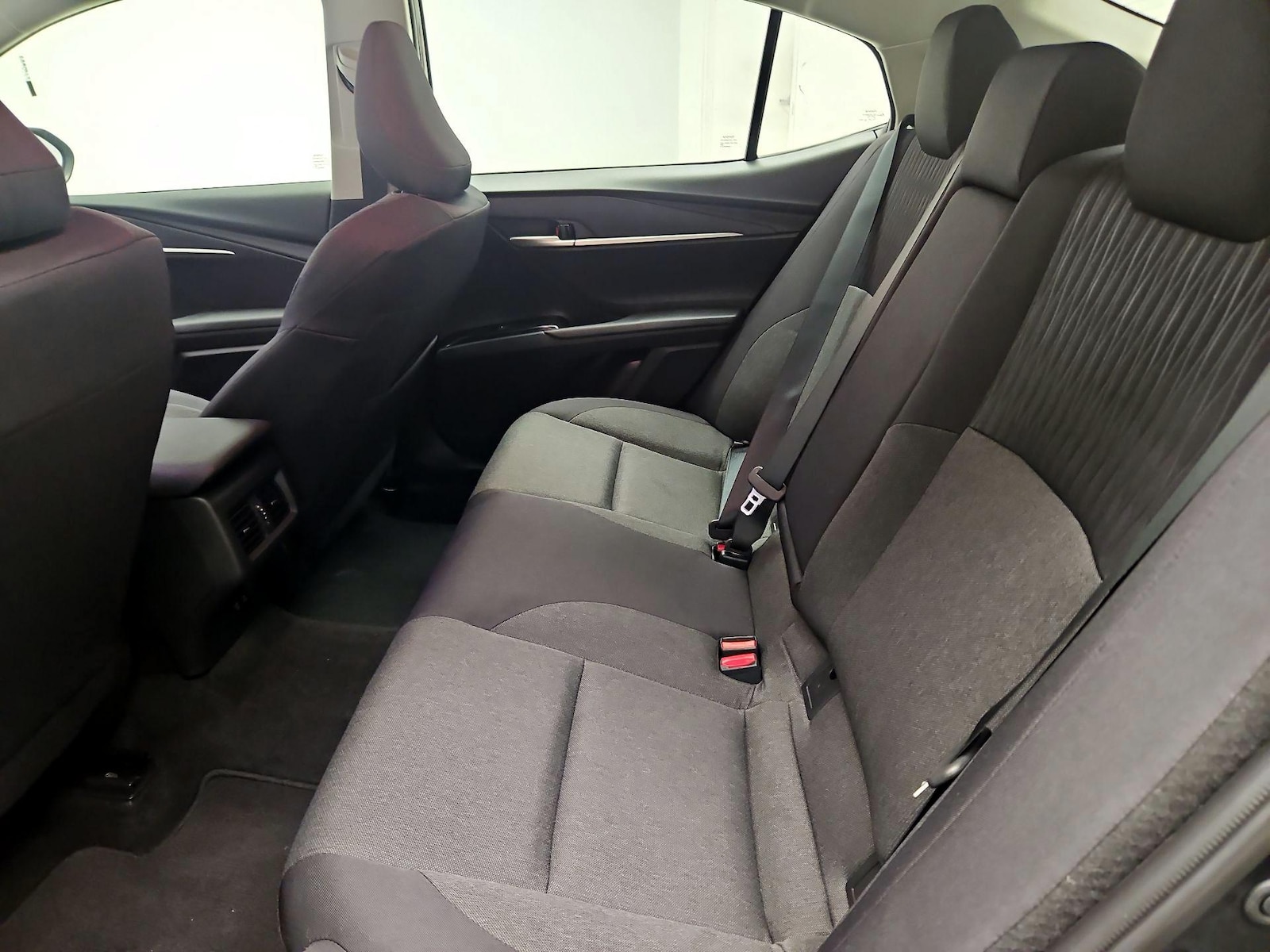 2026 Toyota Camry LE - Photo 20
