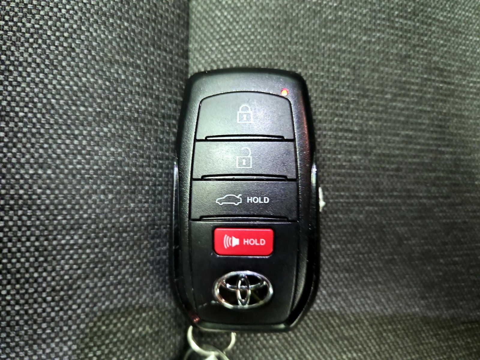 2026 Toyota Camry LE - Photo 23