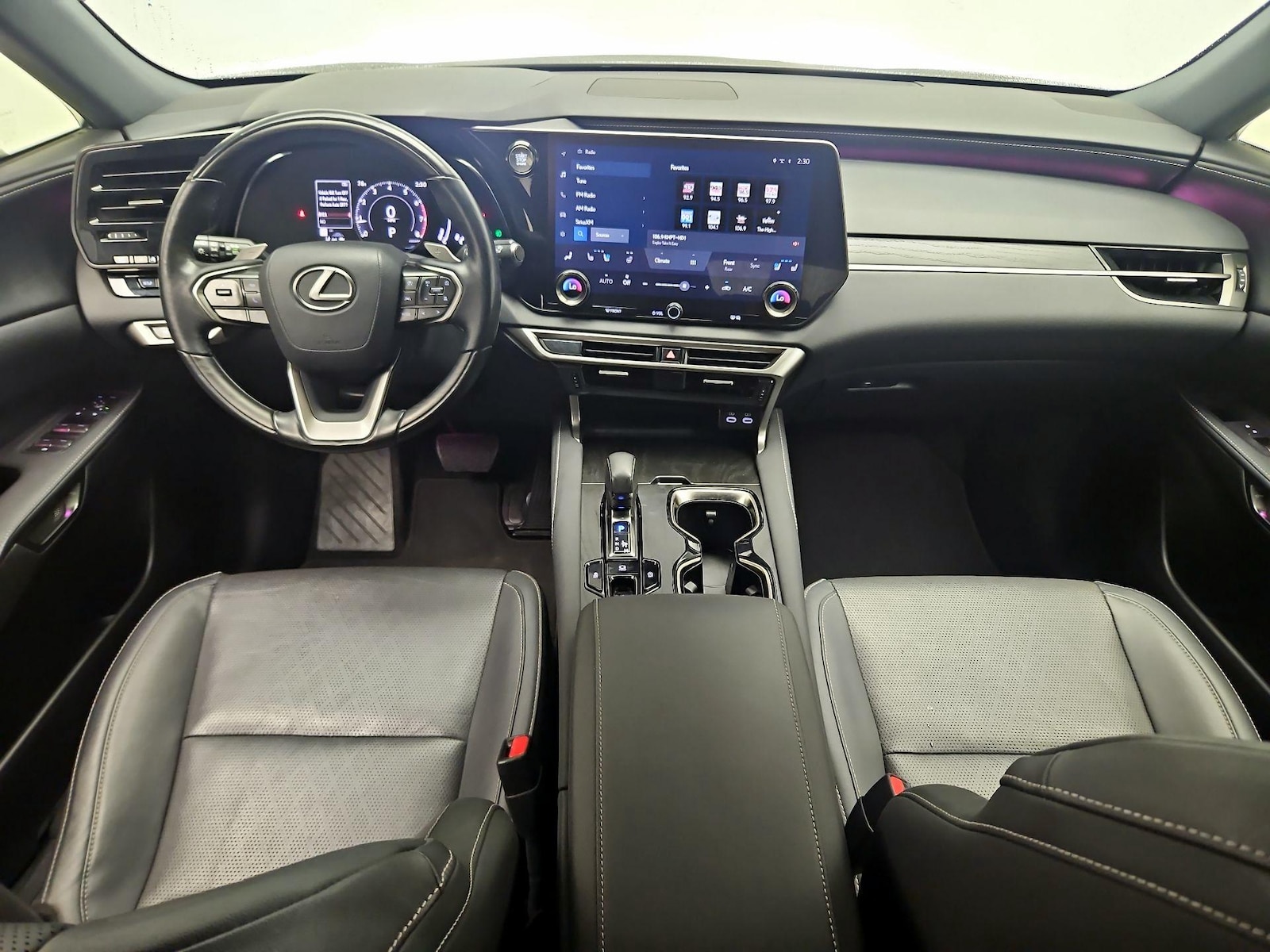 2023 Lexus RX 350 - Photo 10
