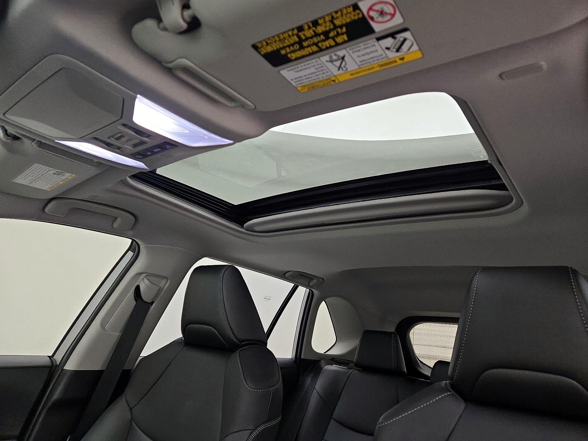 Thumbnail: 2025 Toyota RAV4 - 20