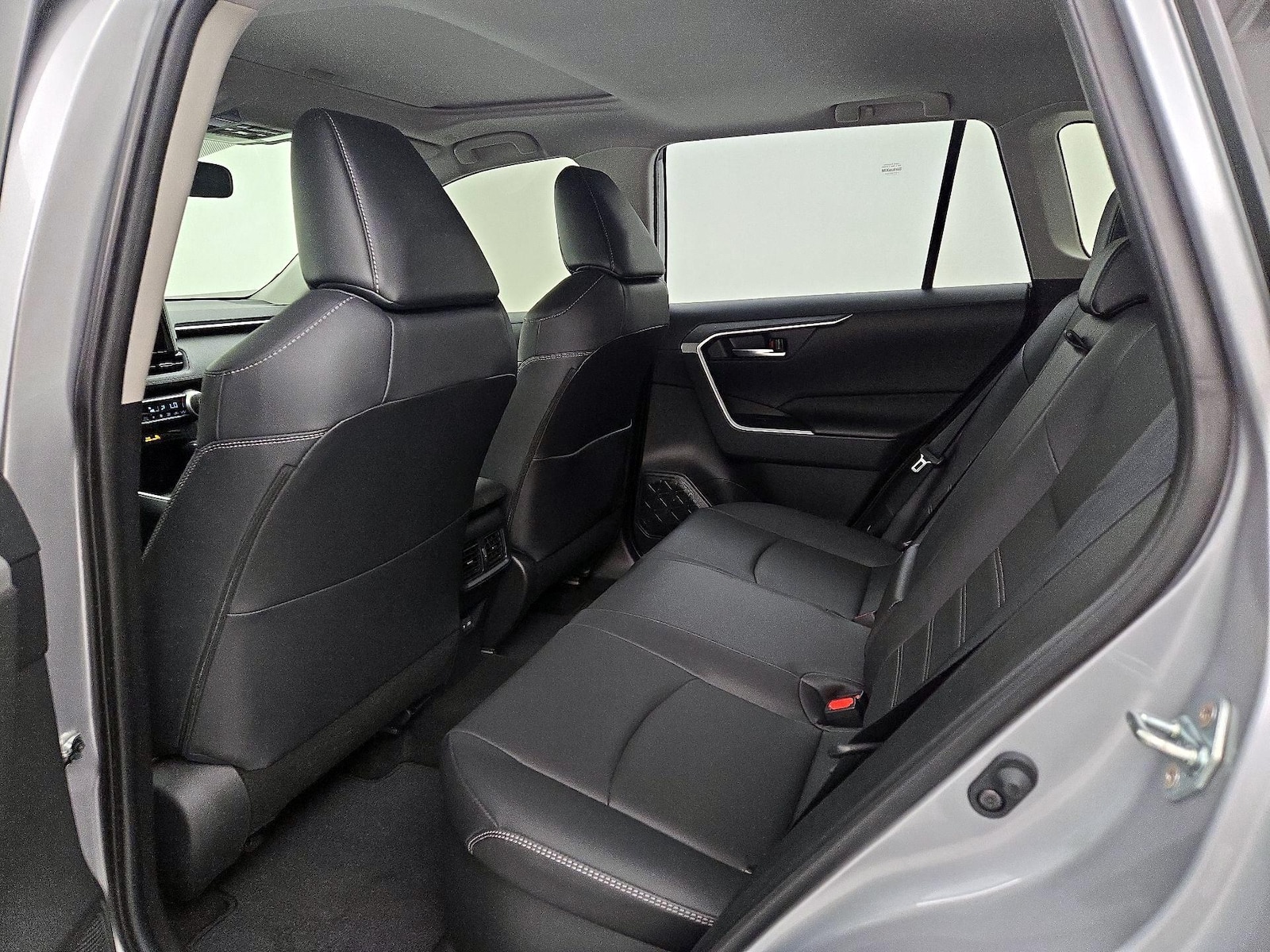 2025 Toyota RAV4 XLE Premium - Photo 22