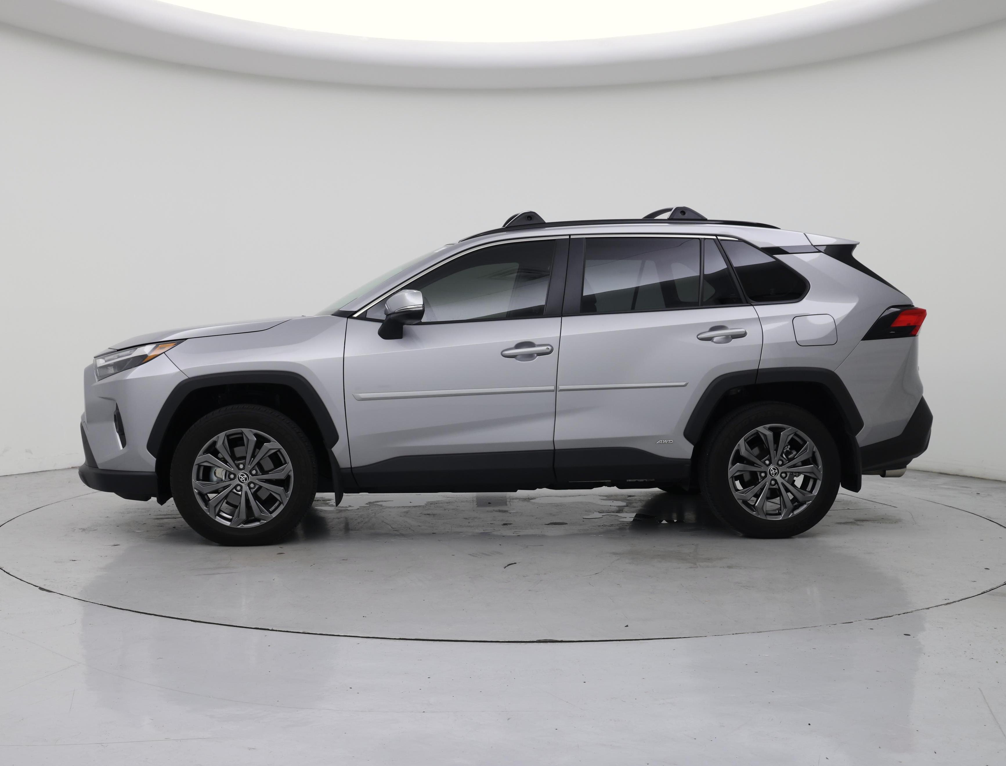 Thumbnail: 2025 Toyota RAV4 - 3