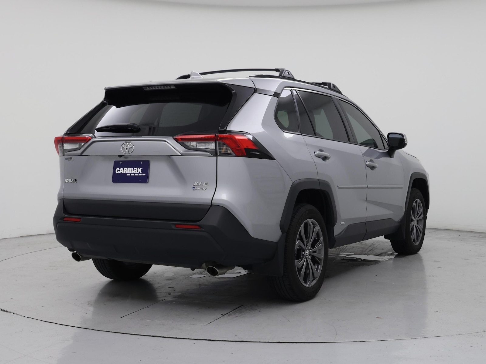 2025 Toyota RAV4 XLE Premium - Photo 9